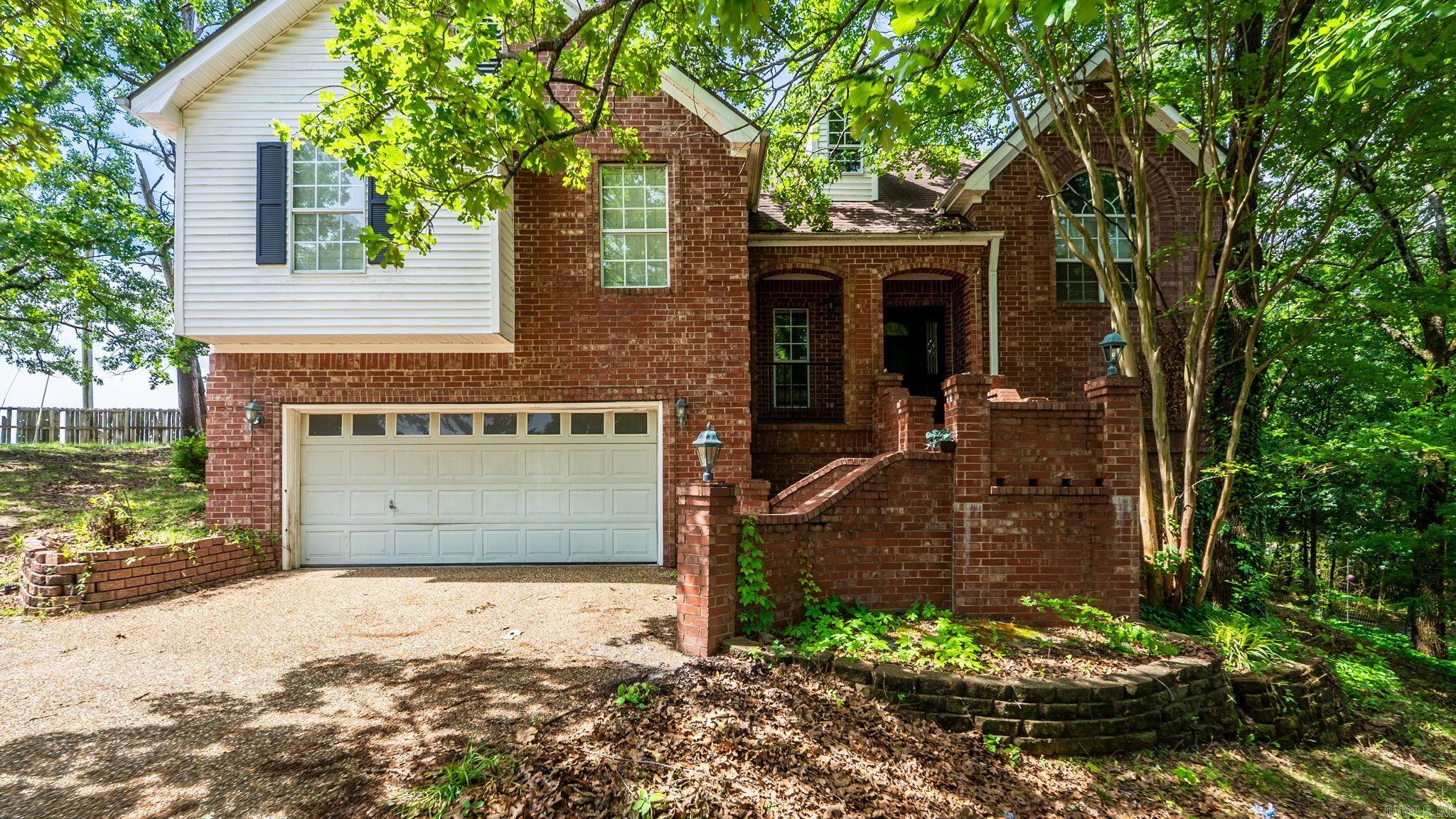 SADDLETOP - Residential