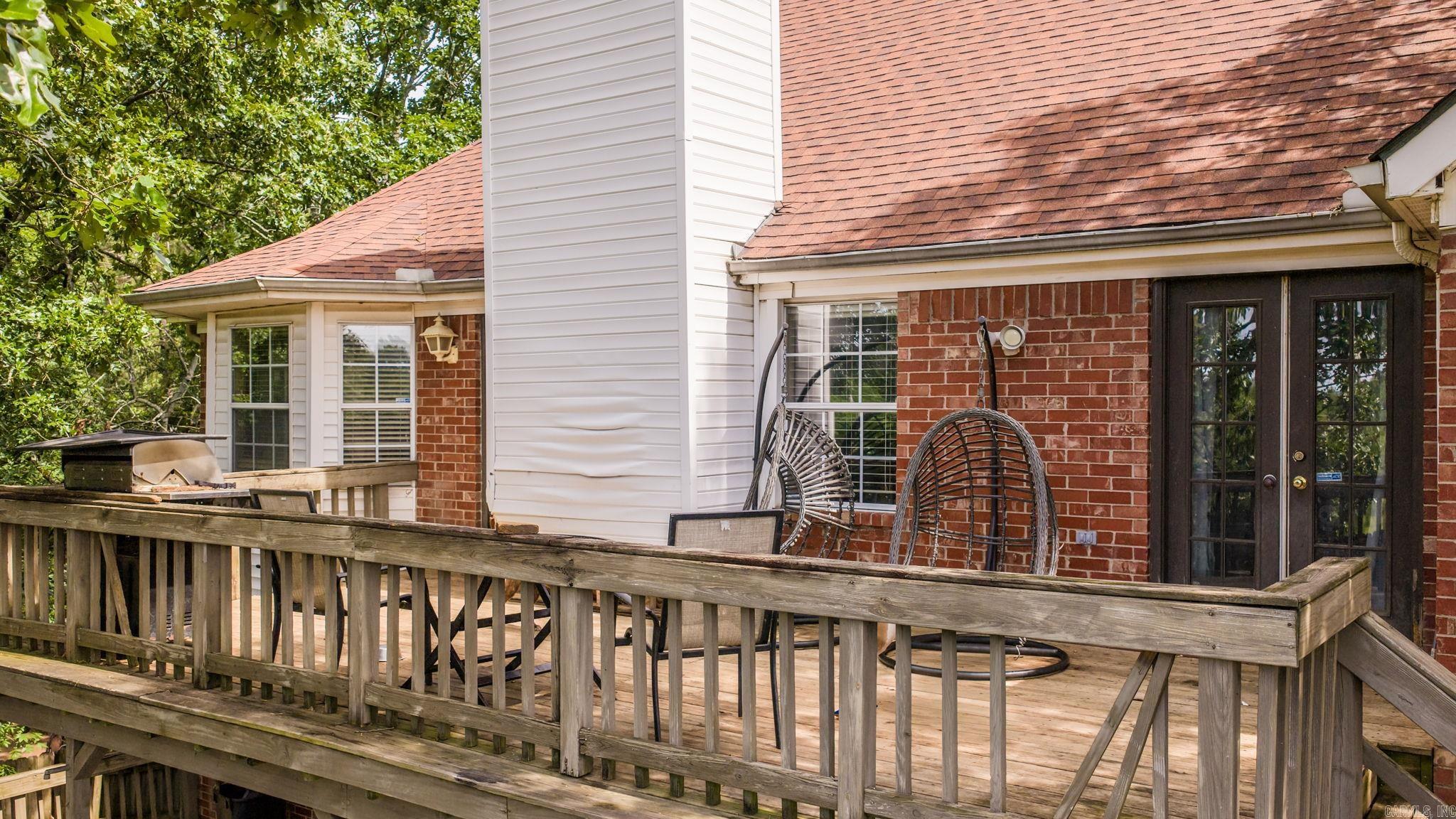 SADDLETOP - Residential