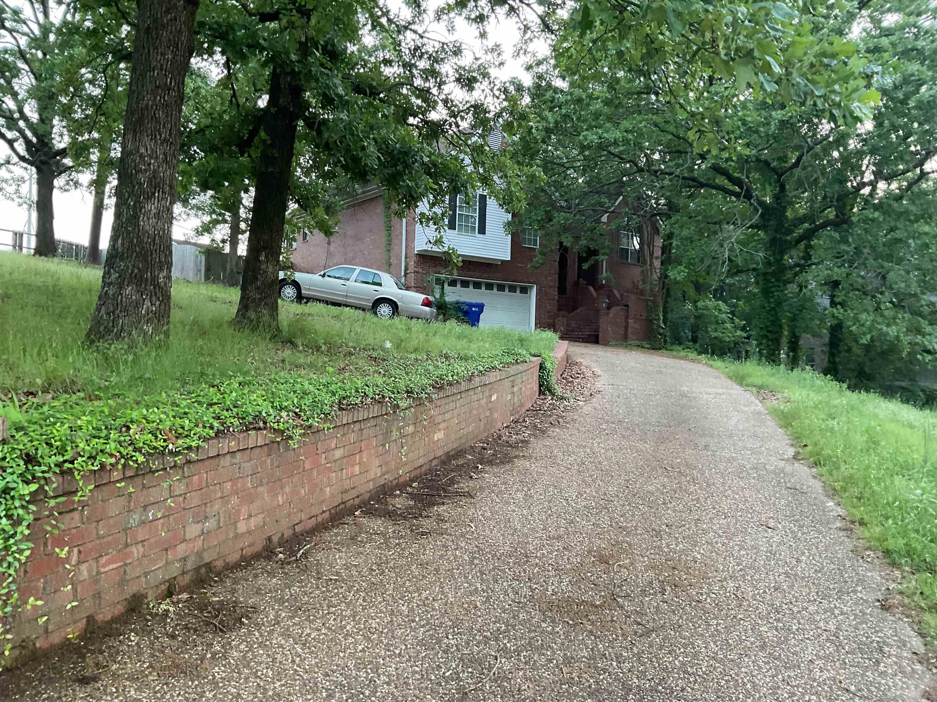 SADDLETOP - Residential