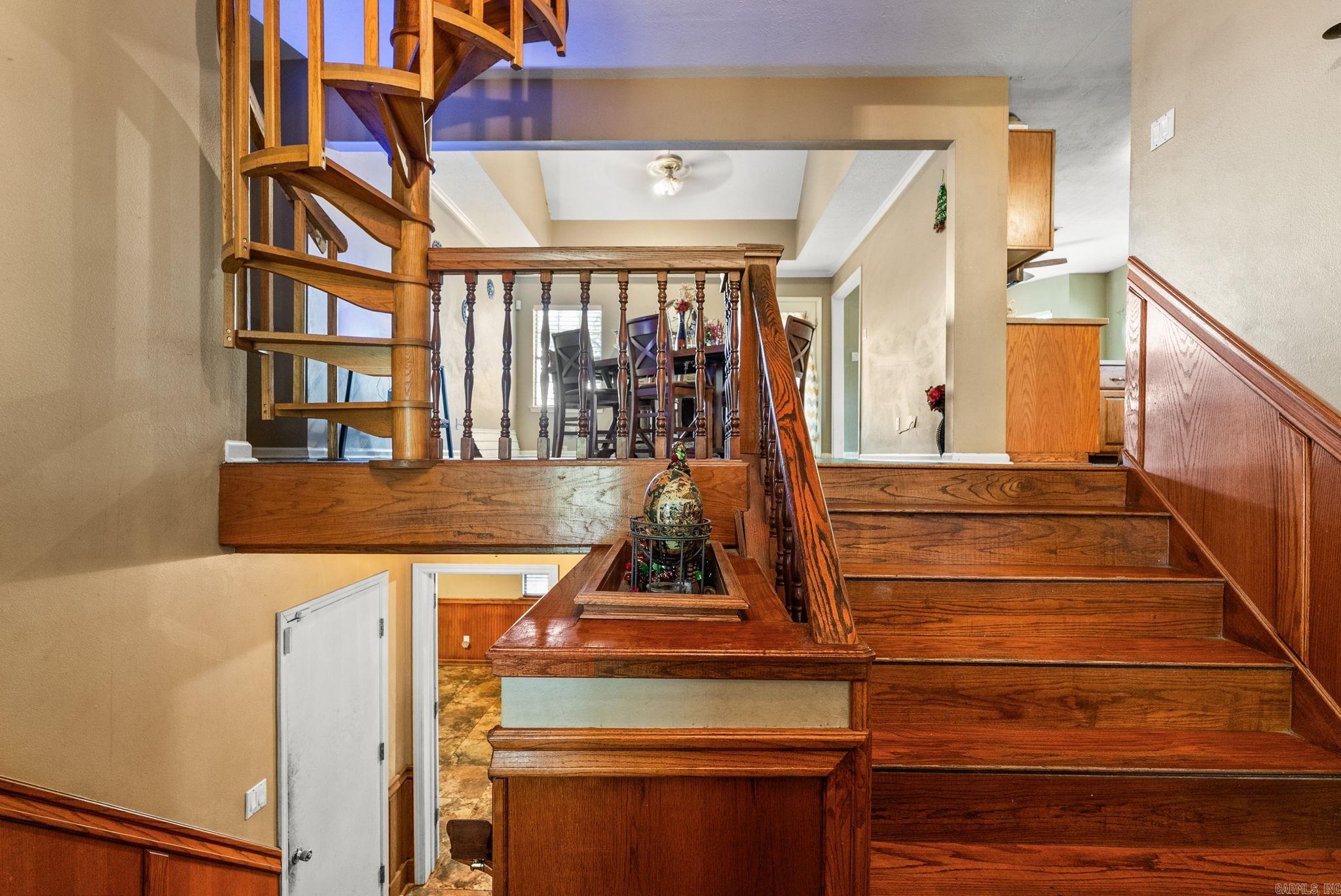 SADDLETOP - Residential