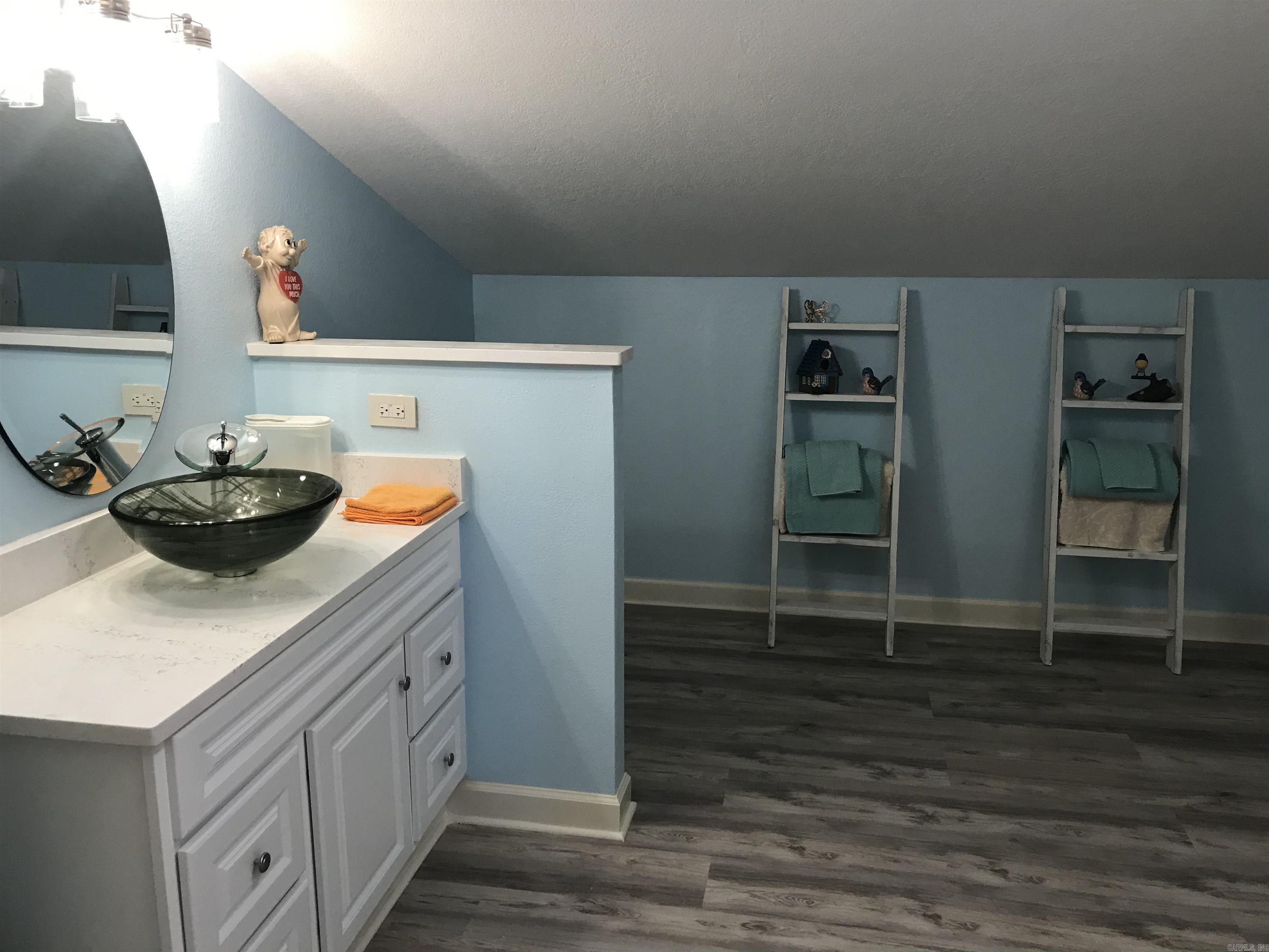 OSAGE POINT - Residential