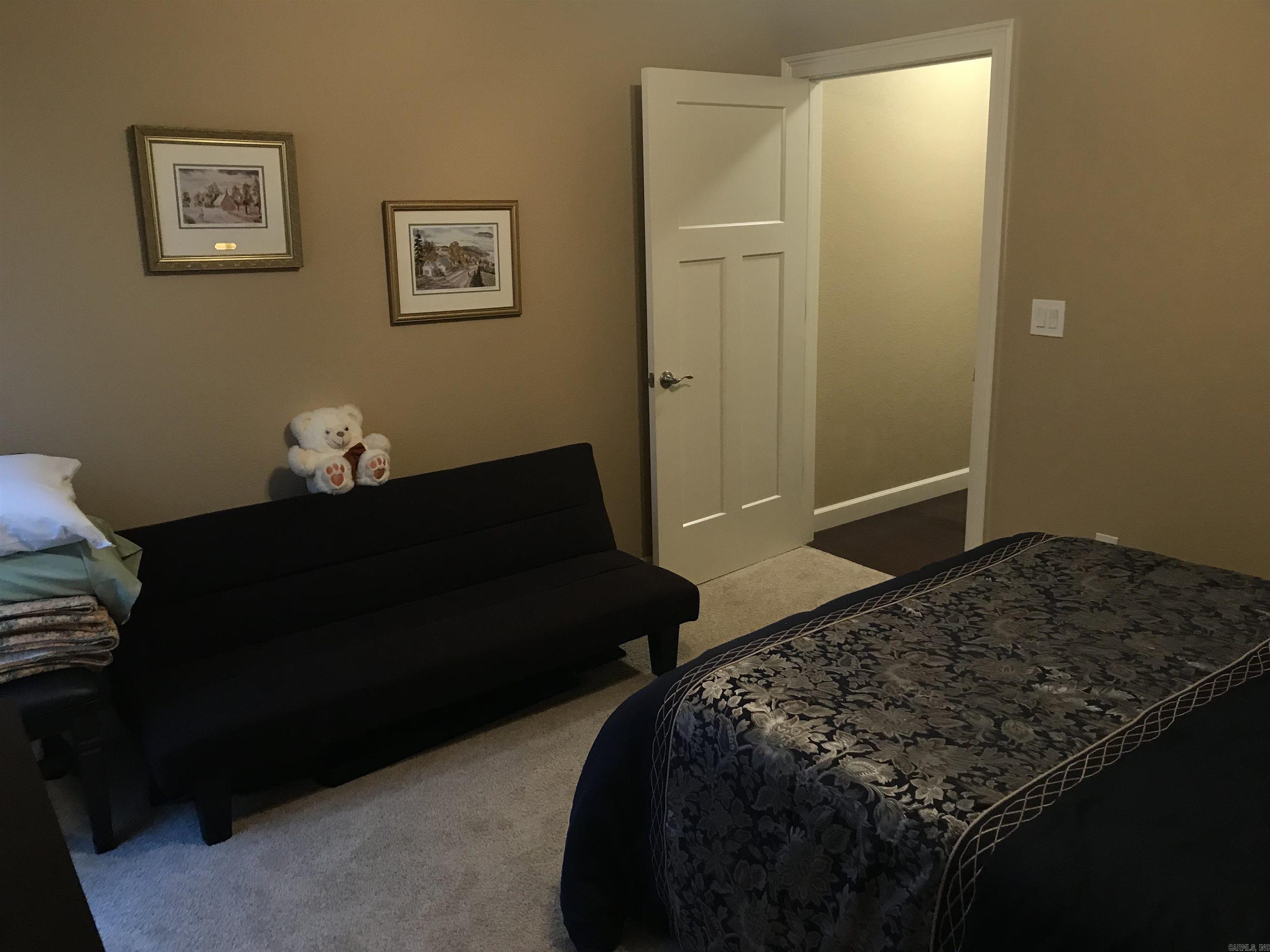 OSAGE POINT - Residential