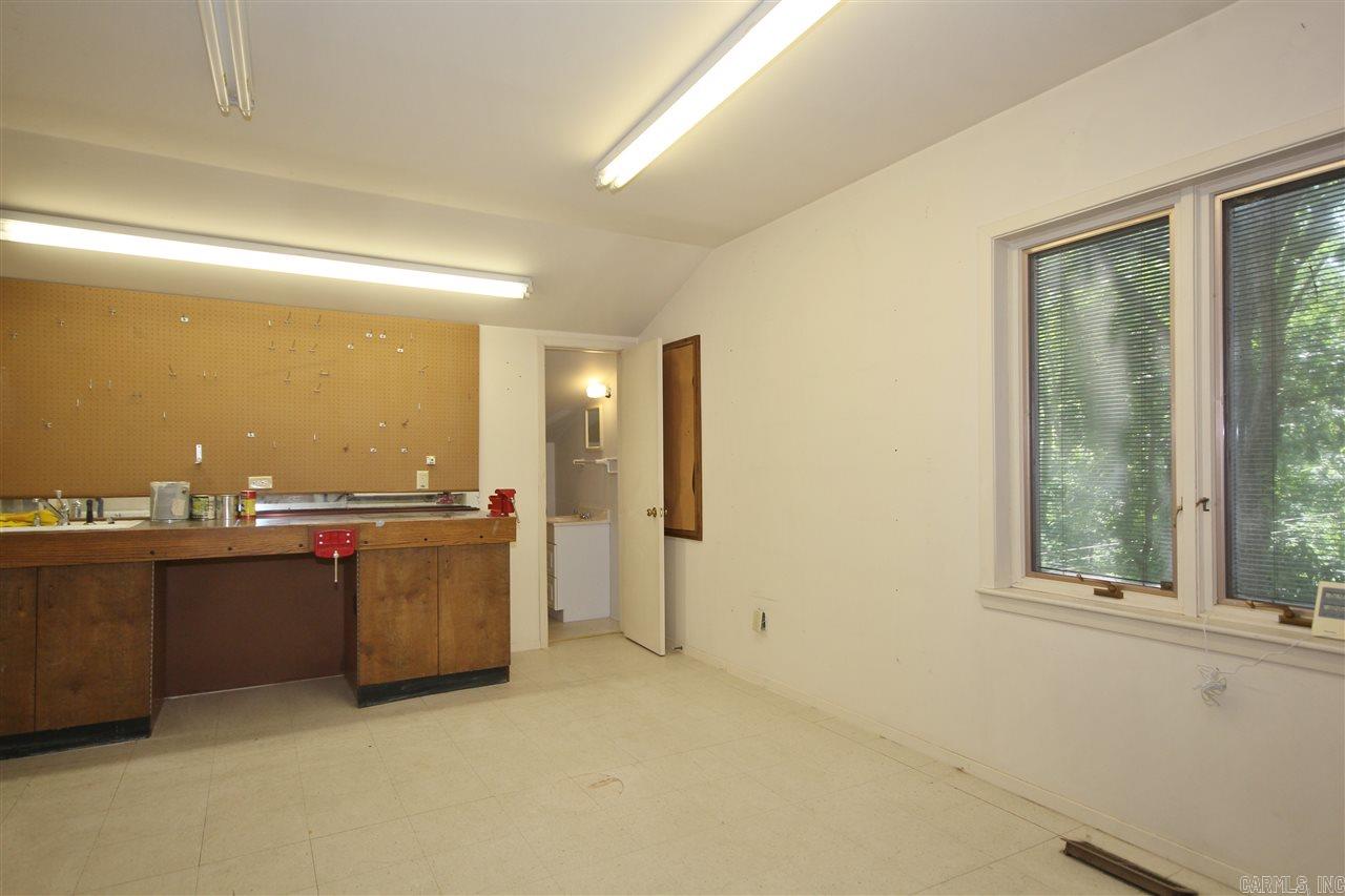 KINGWOOD PLACE - Residential