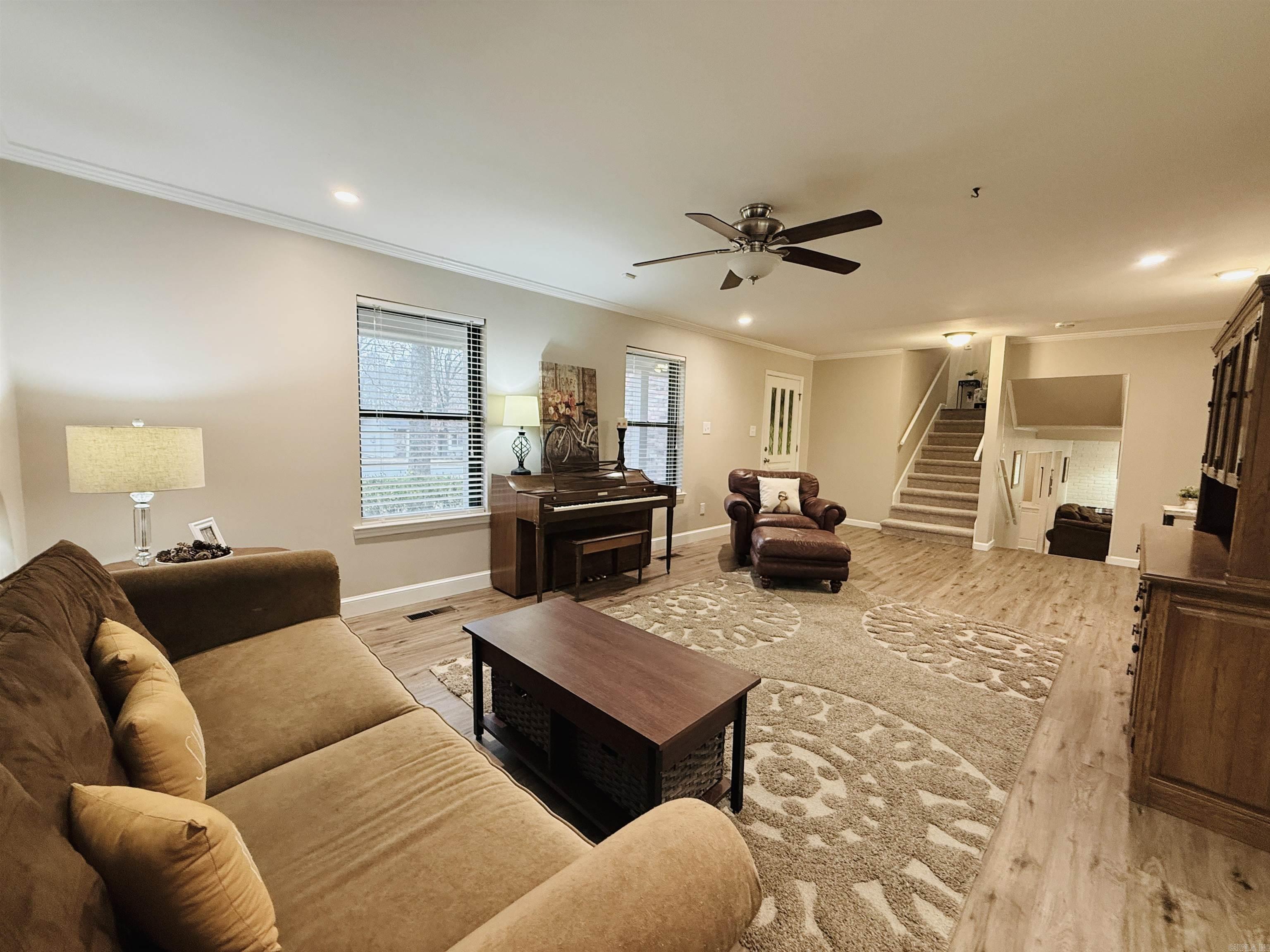 PLEASANT VALLEY - Residential