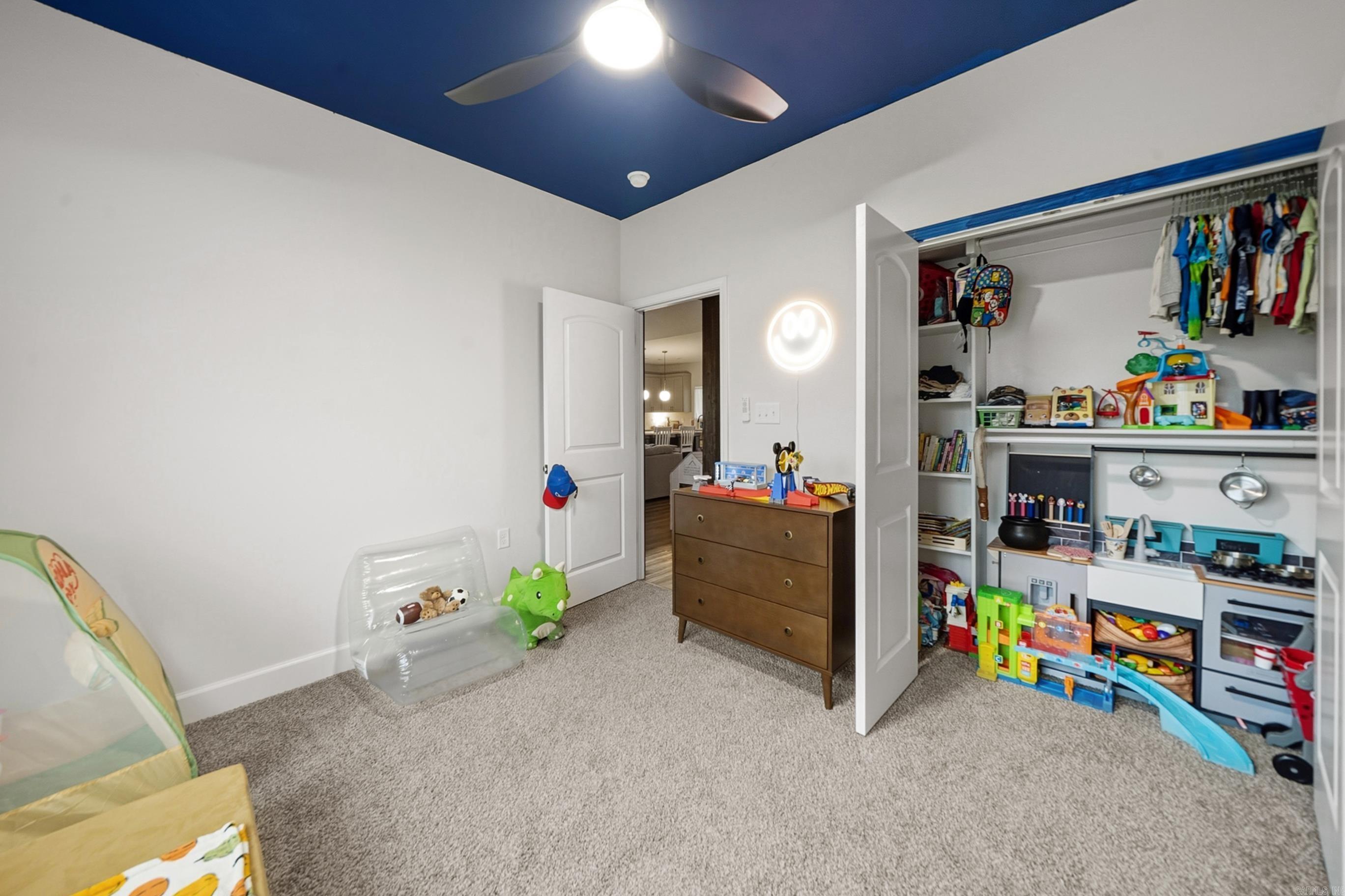 HIDDEN VALLEY ESTATES - Residential