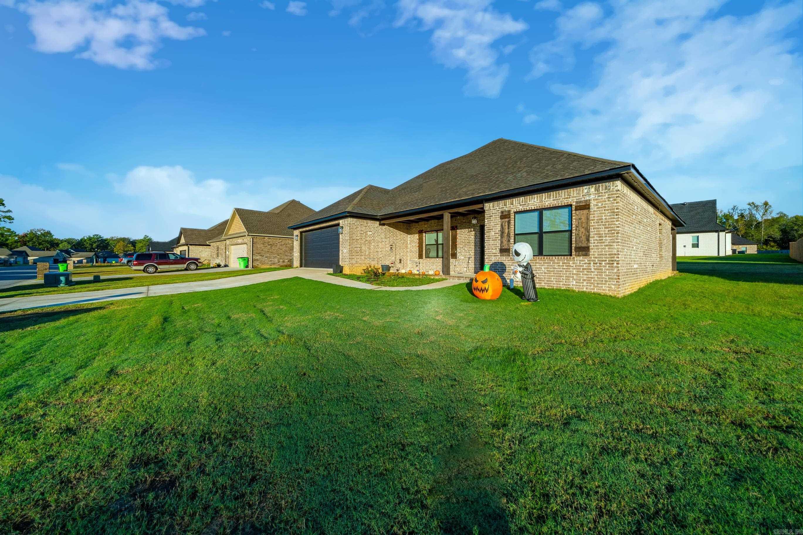 HIDDEN VALLEY ESTATES - Residential