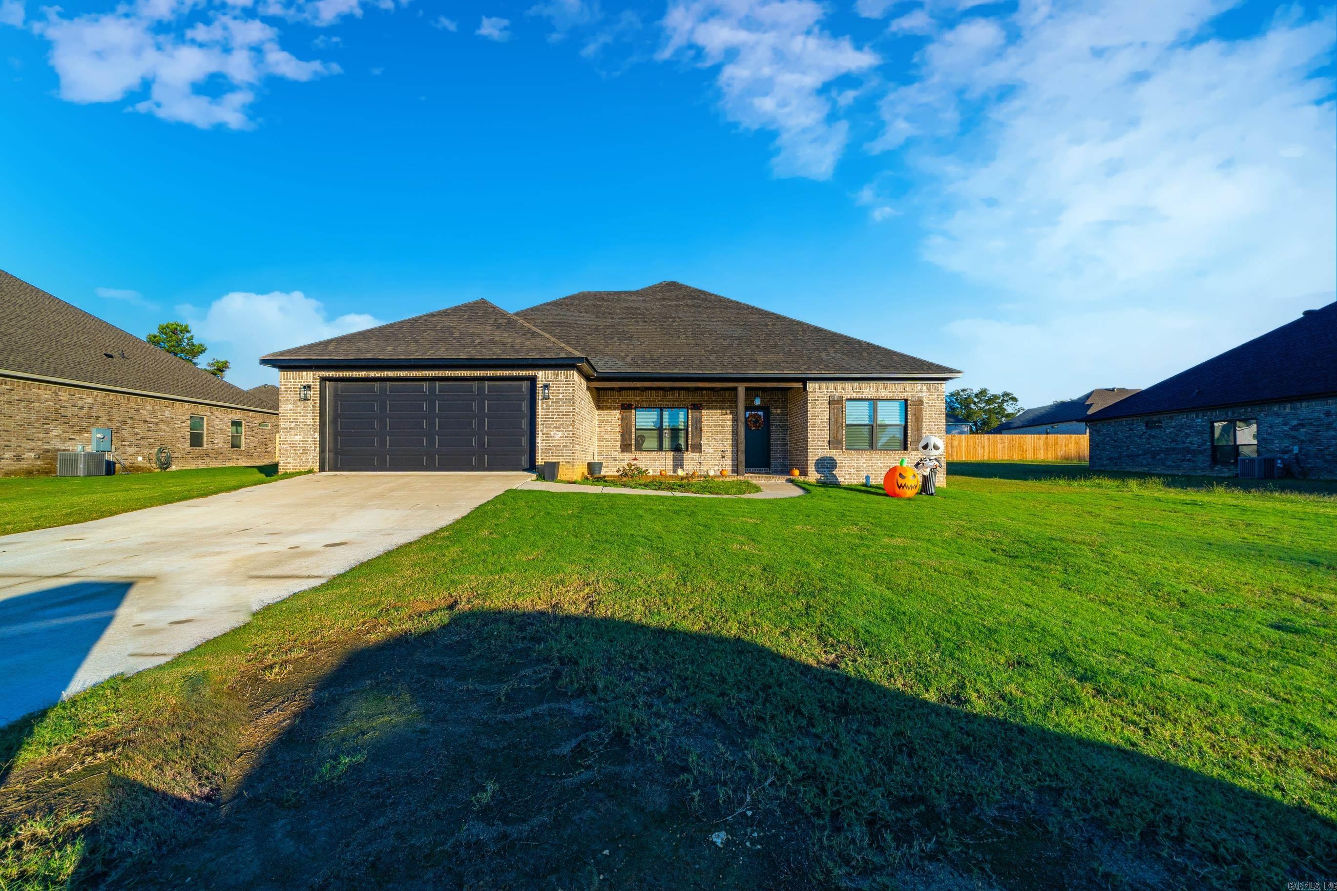 HIDDEN VALLEY ESTATES - Residential