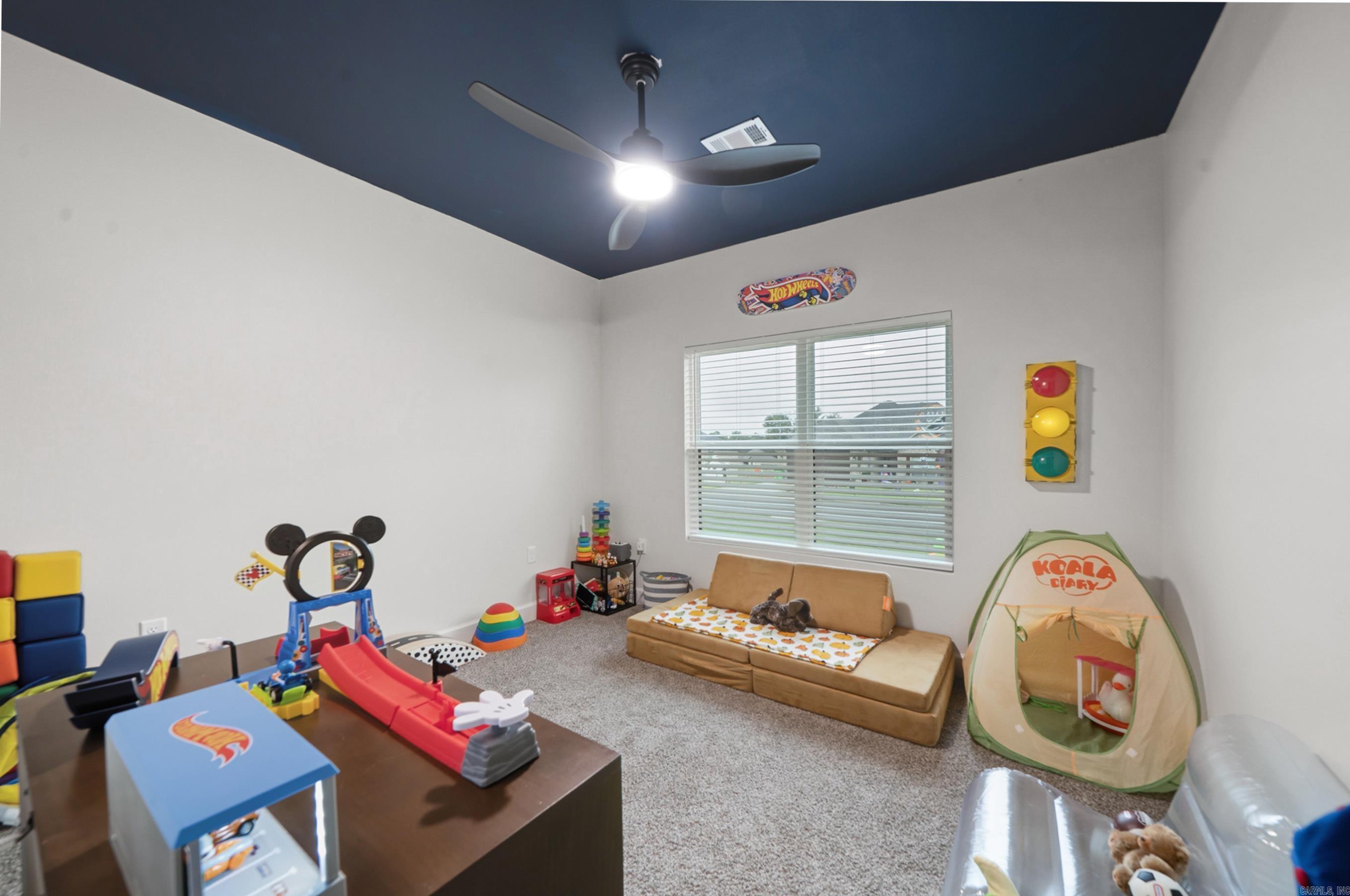 HIDDEN VALLEY ESTATES - Residential