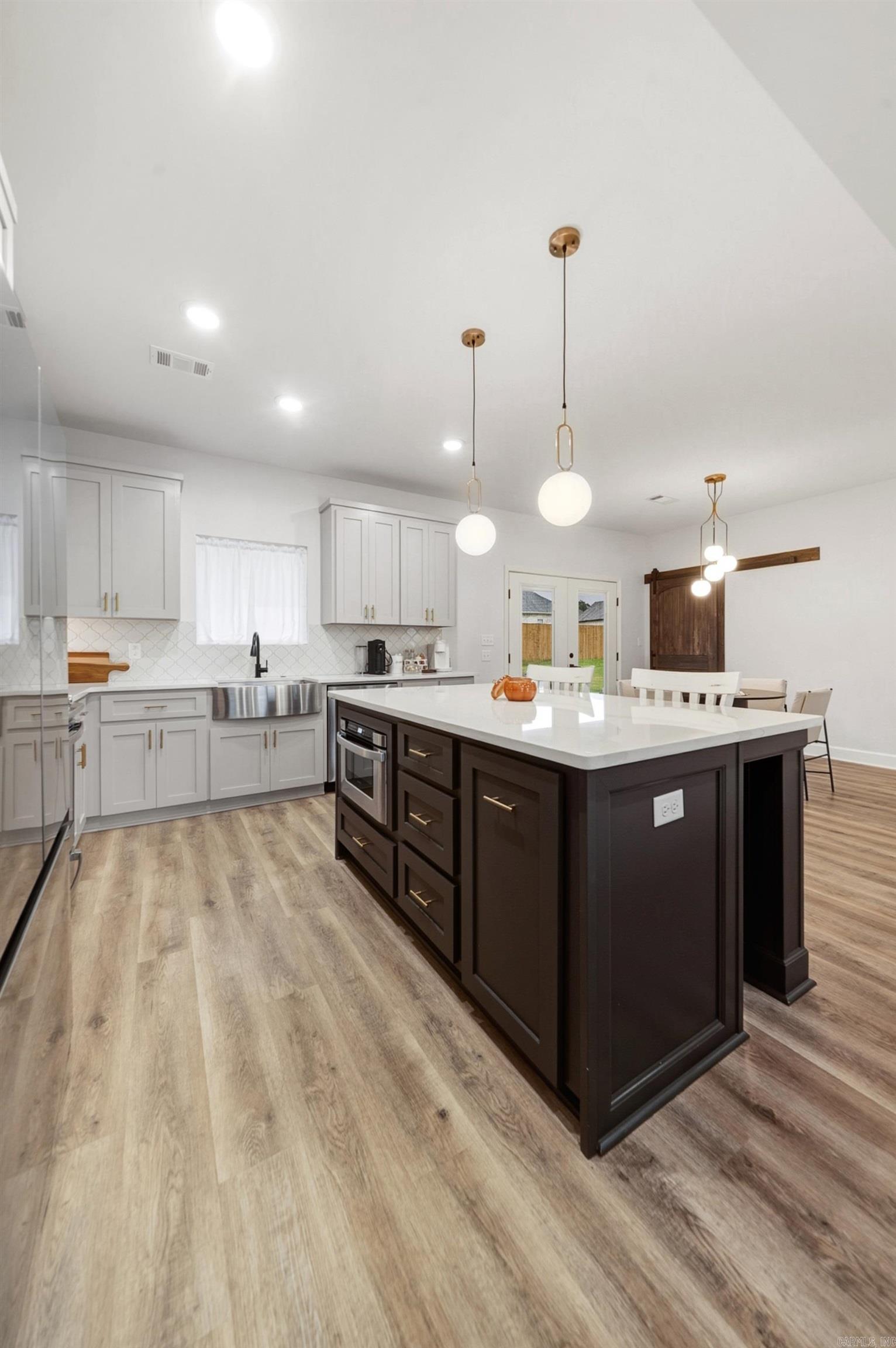 HIDDEN VALLEY ESTATES - Residential