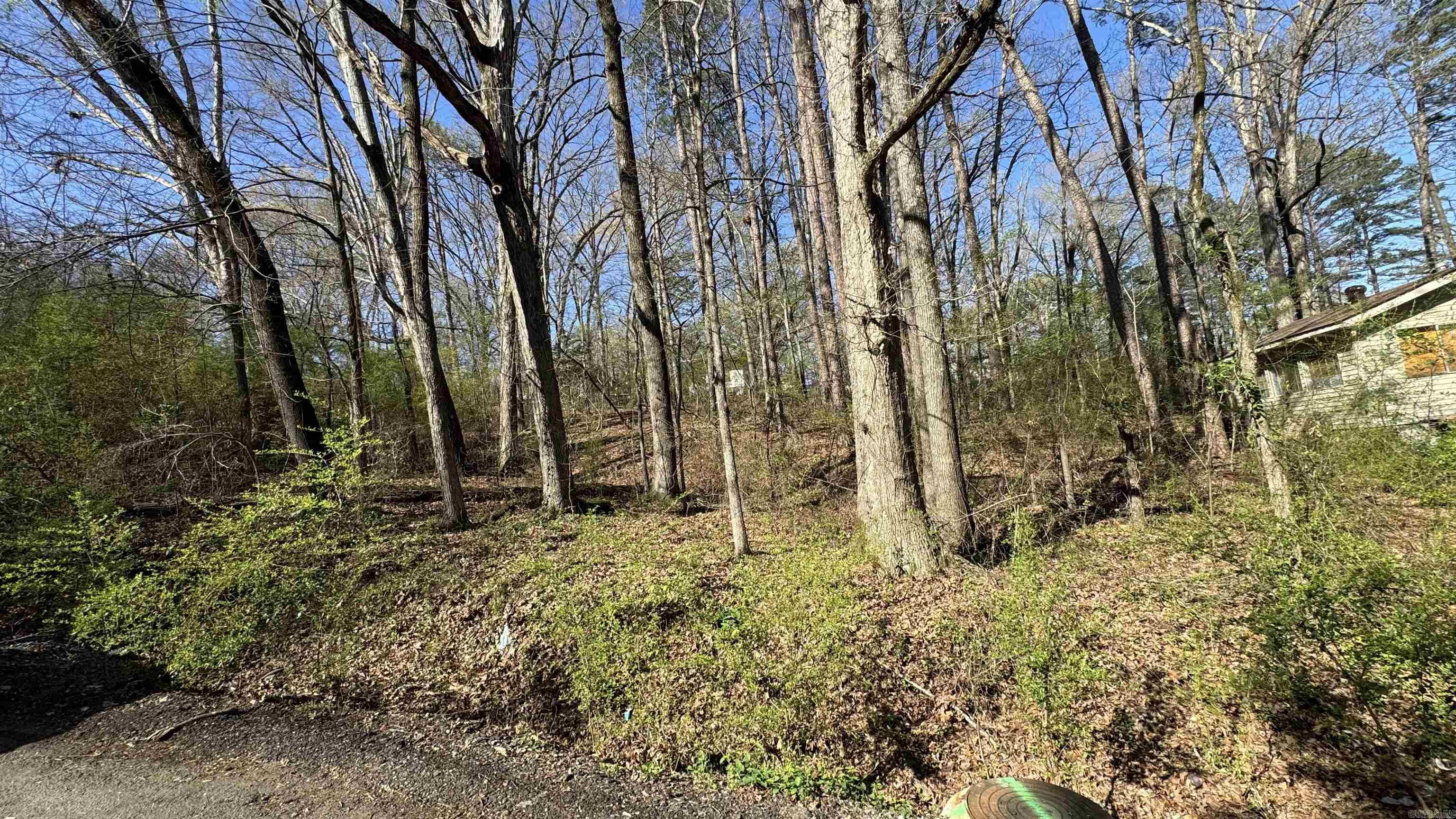 Barrow John 7L - Land