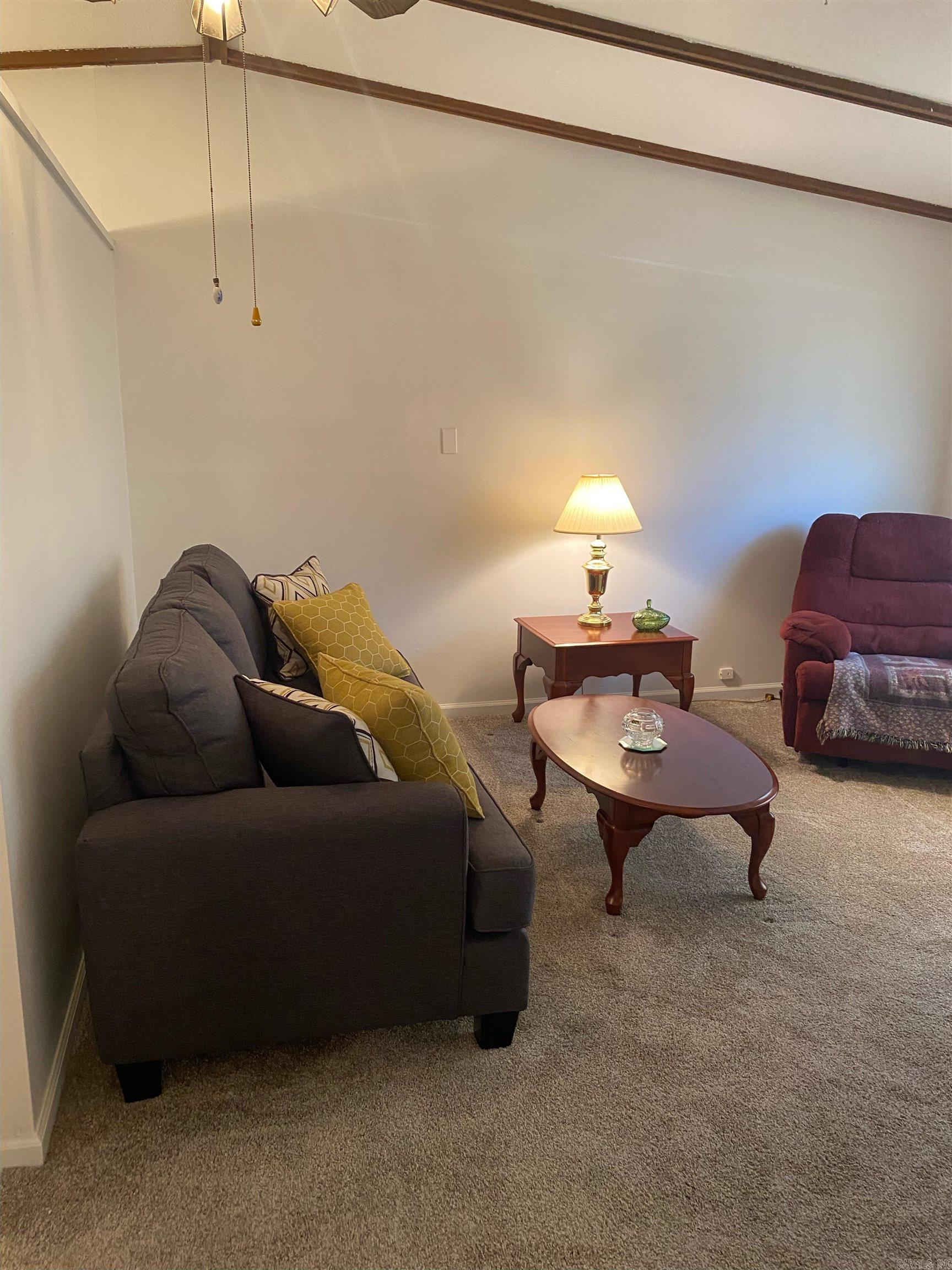 BELLE MEADE - Residential