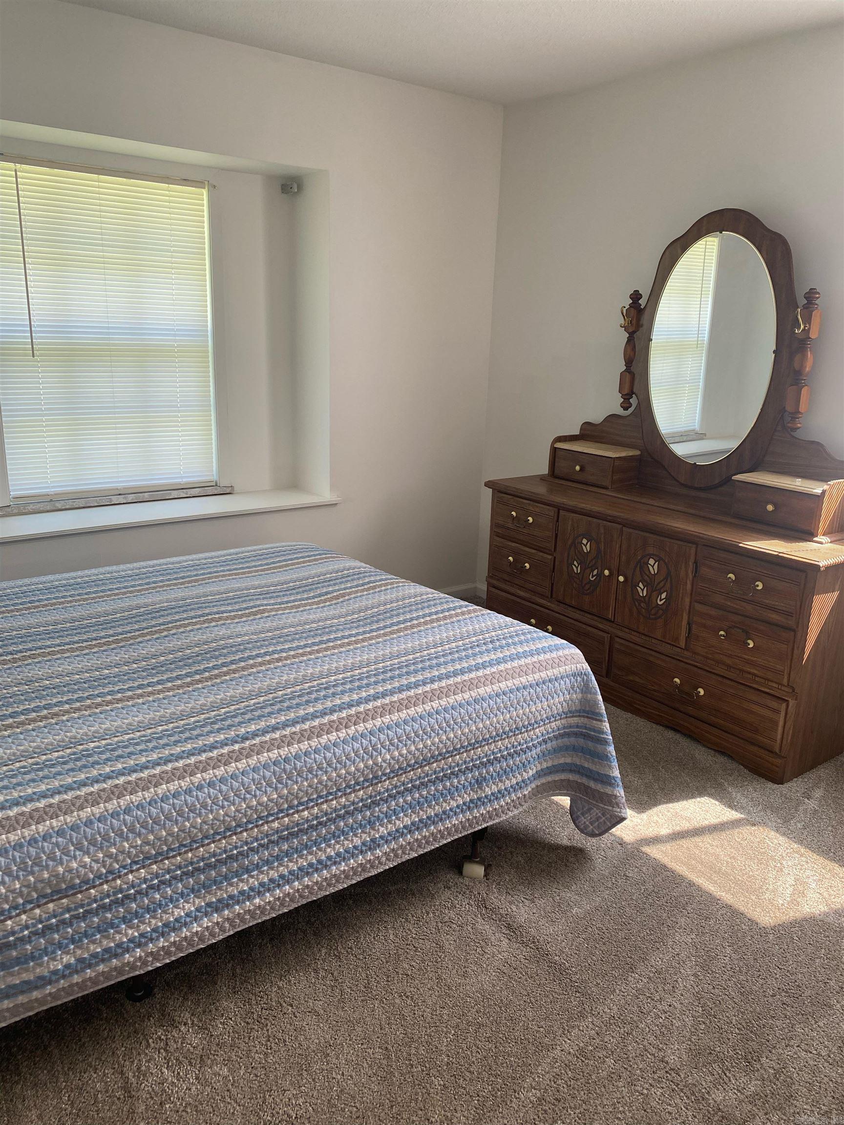 BELLE MEADE - Residential