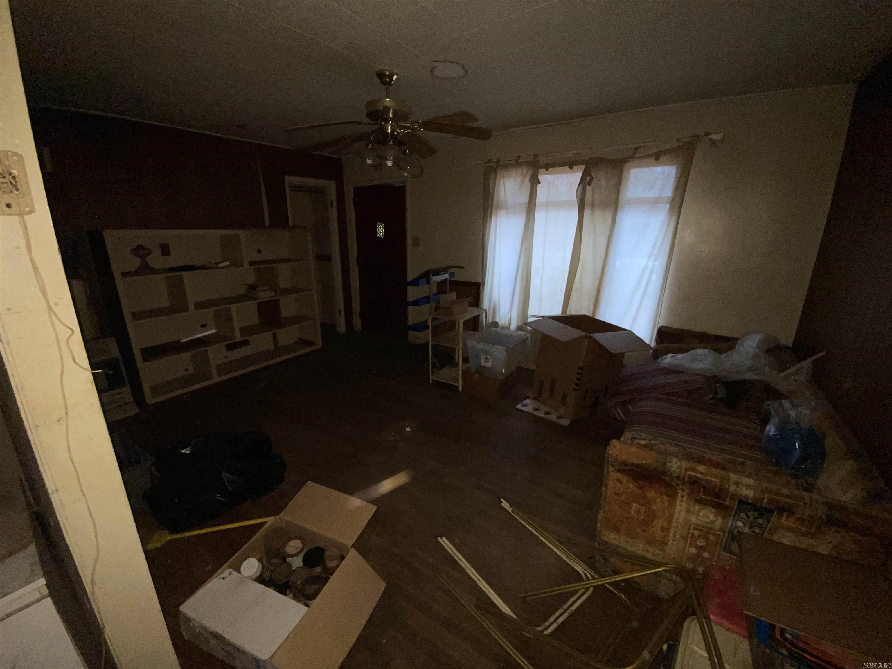 WAKEFIELD VILLAGE - Residential