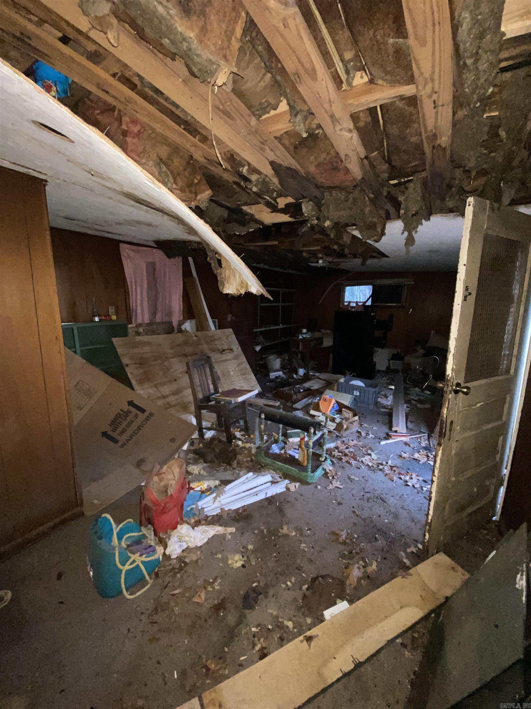 WAKEFIELD VILLAGE - Residential