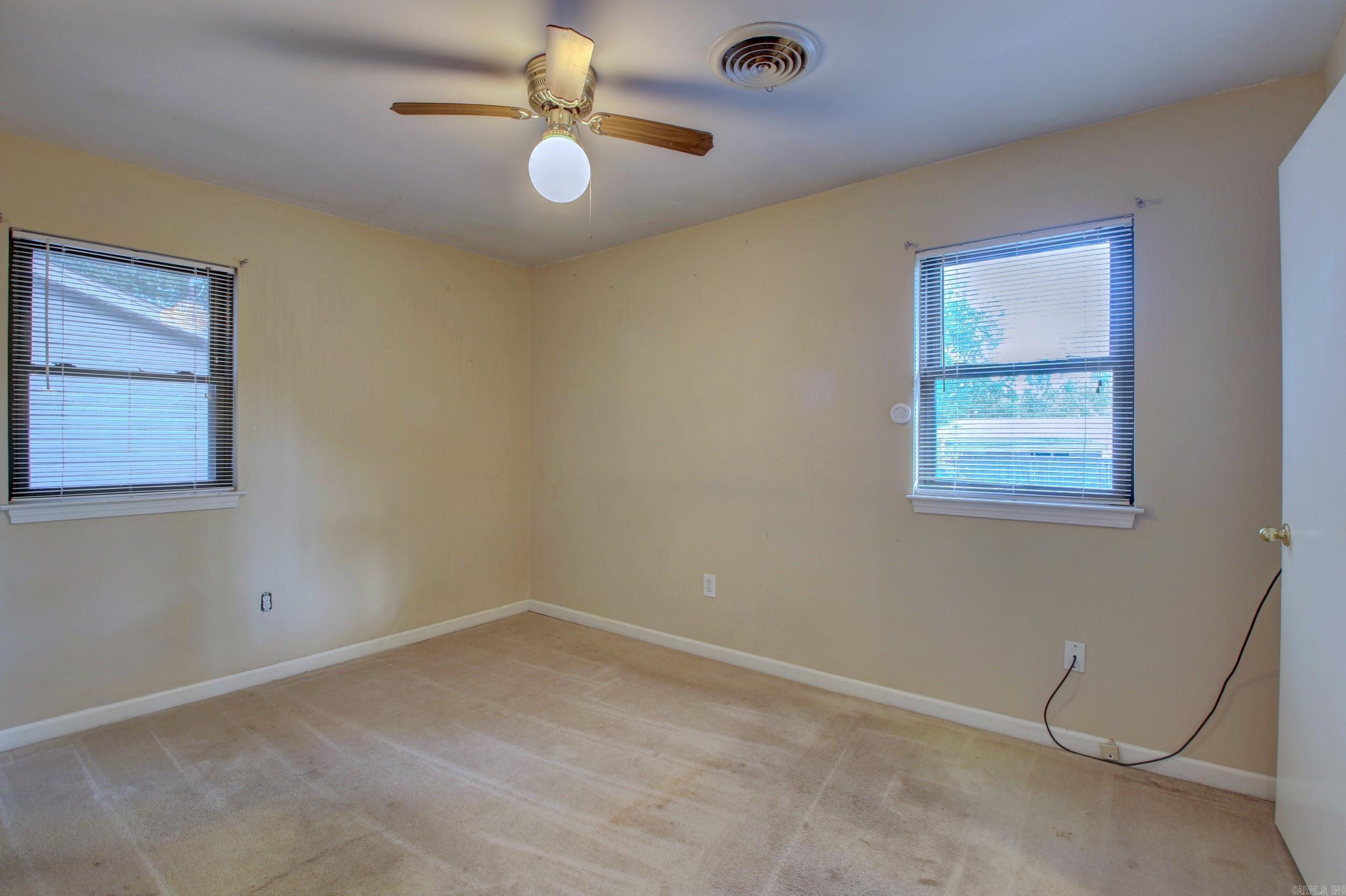 COUNTRY CLUB TO JACK - Residential