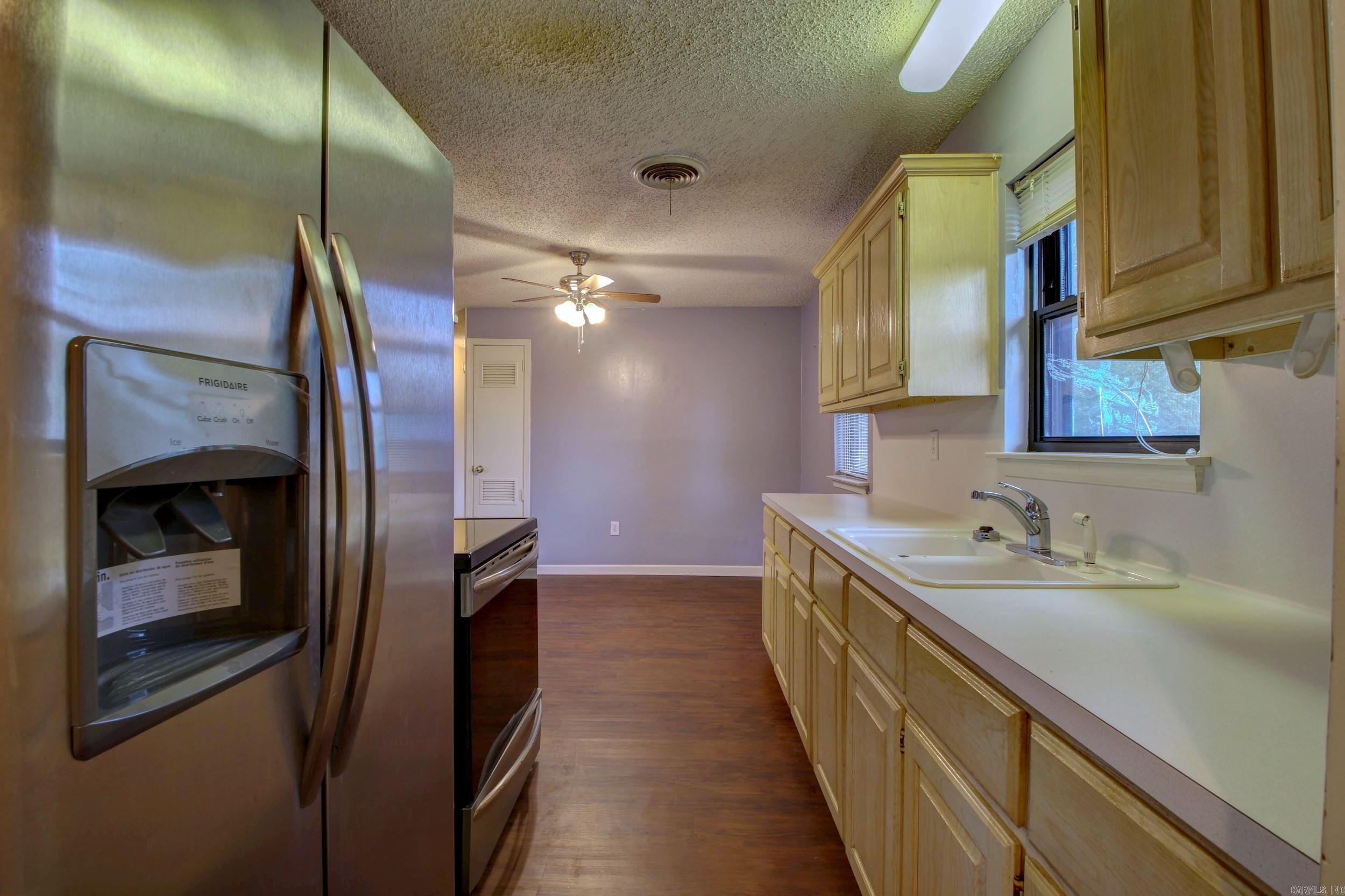 COUNTRY CLUB TO JACK - Residential