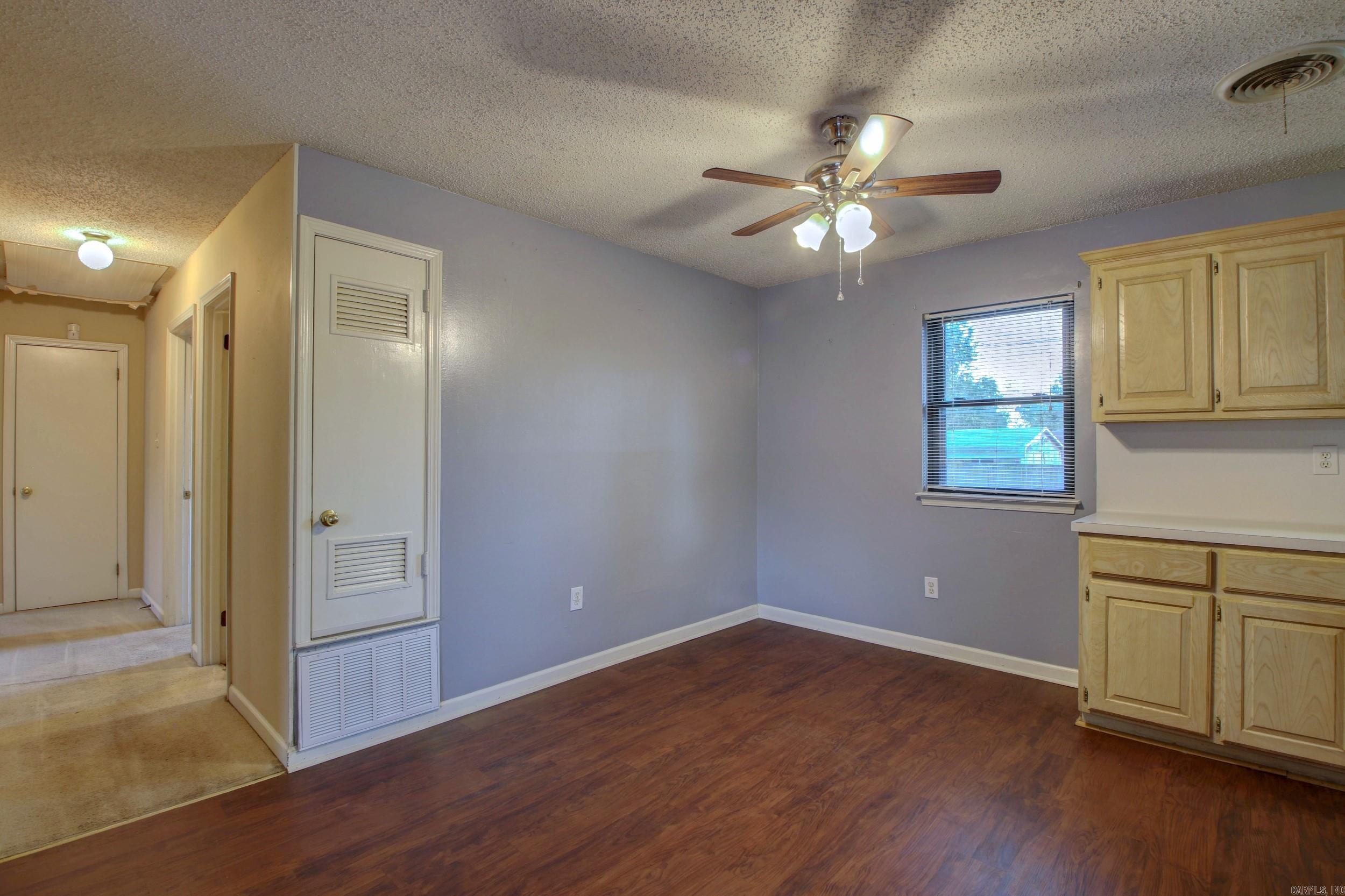 COUNTRY CLUB TO JACK - Residential