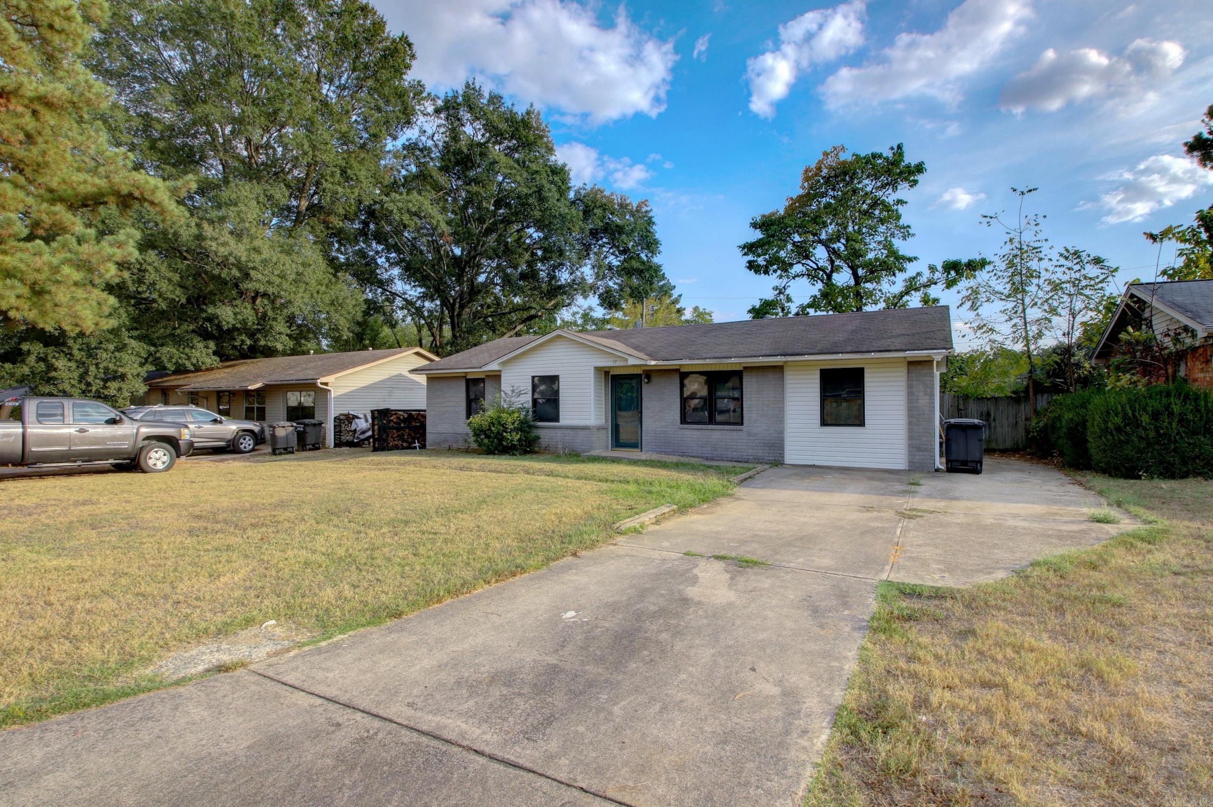 COUNTRY CLUB TO JACK - Residential