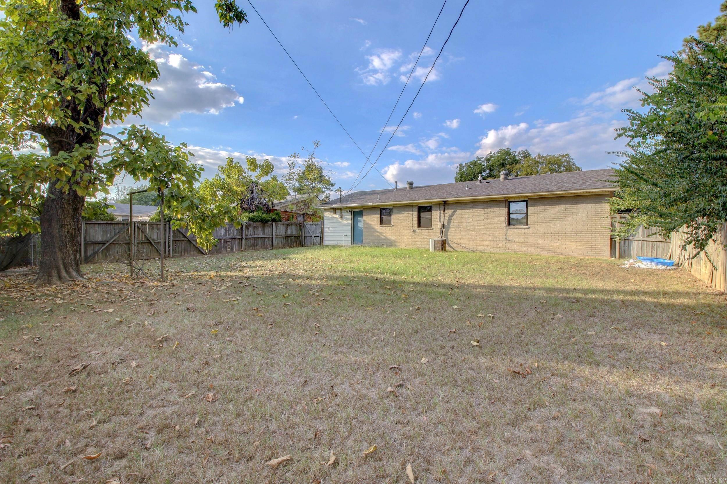 COUNTRY CLUB TO JACK - Residential