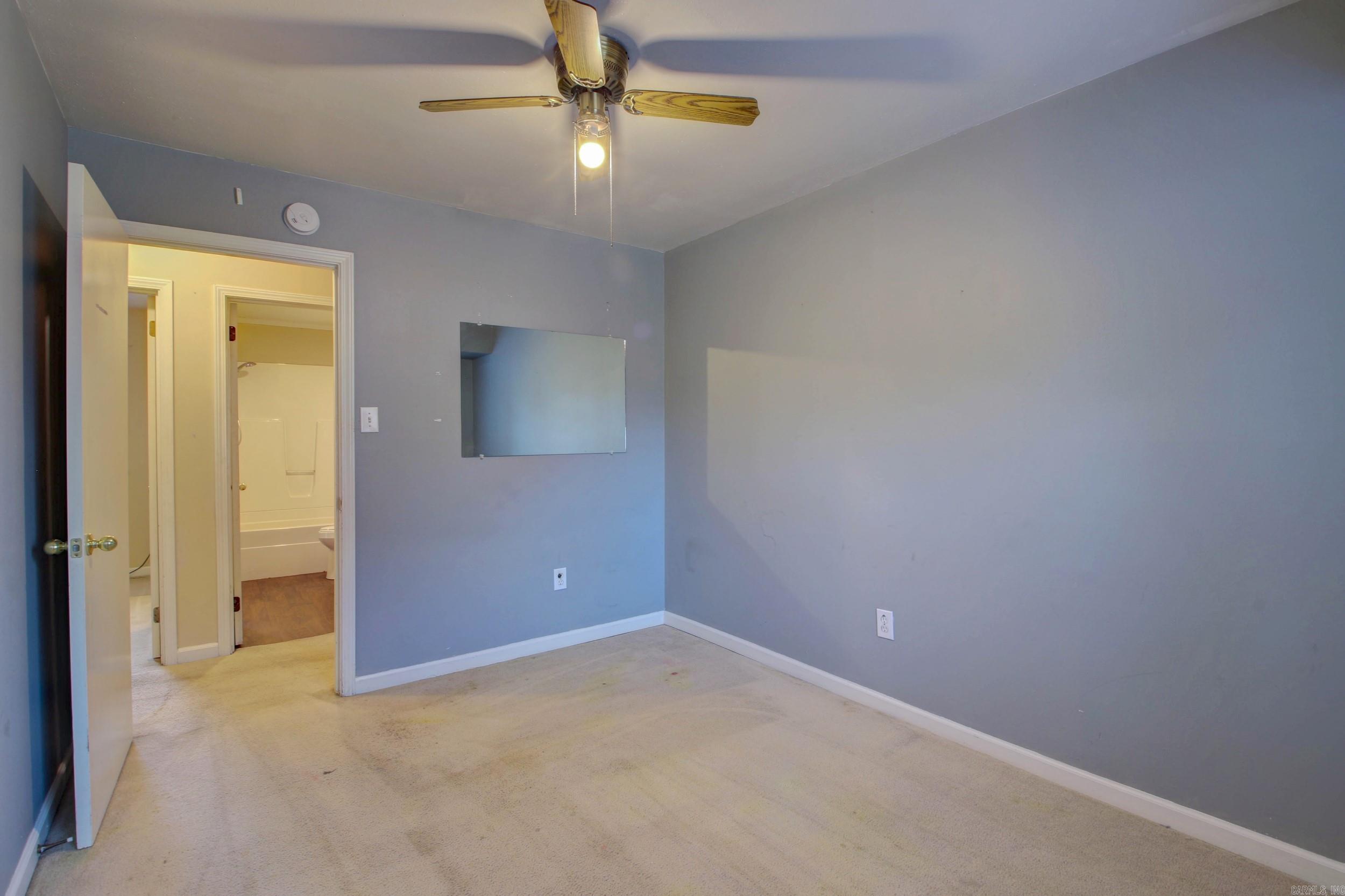 COUNTRY CLUB TO JACK - Residential