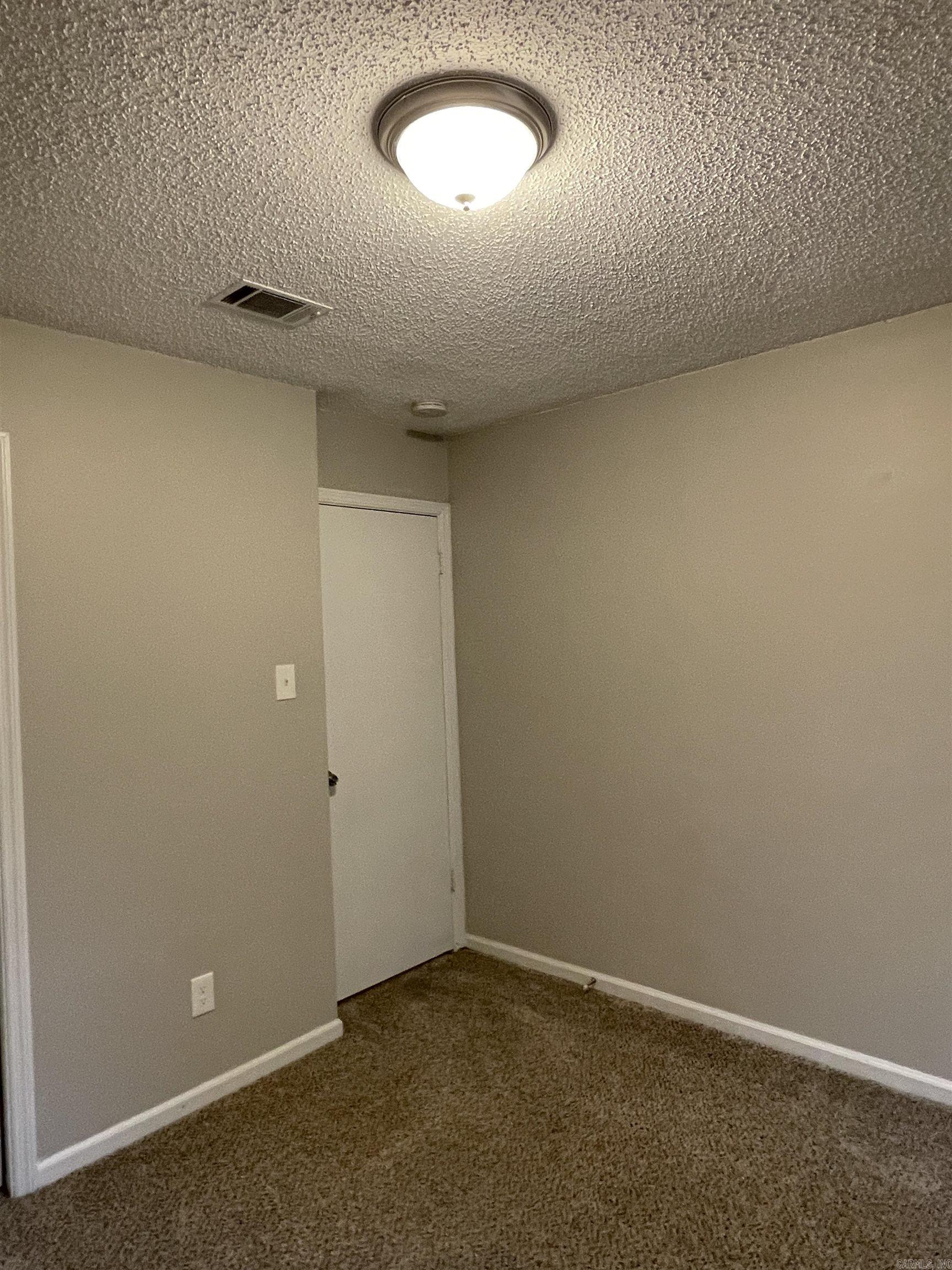 Twin Lakes - Residential