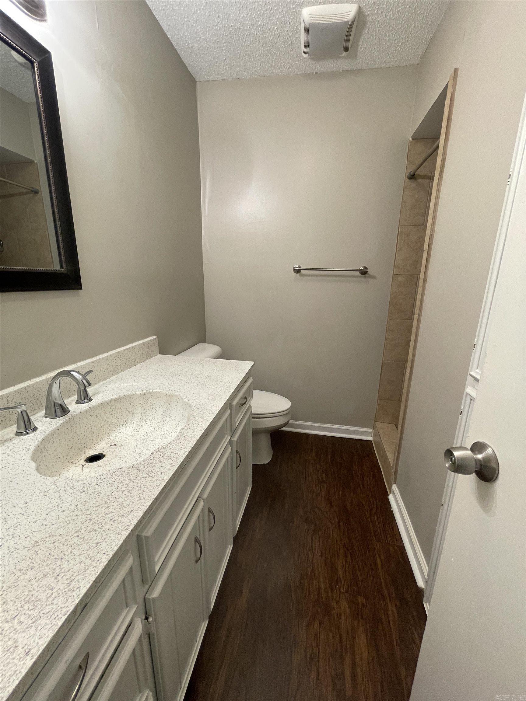 Twin Lakes - Residential