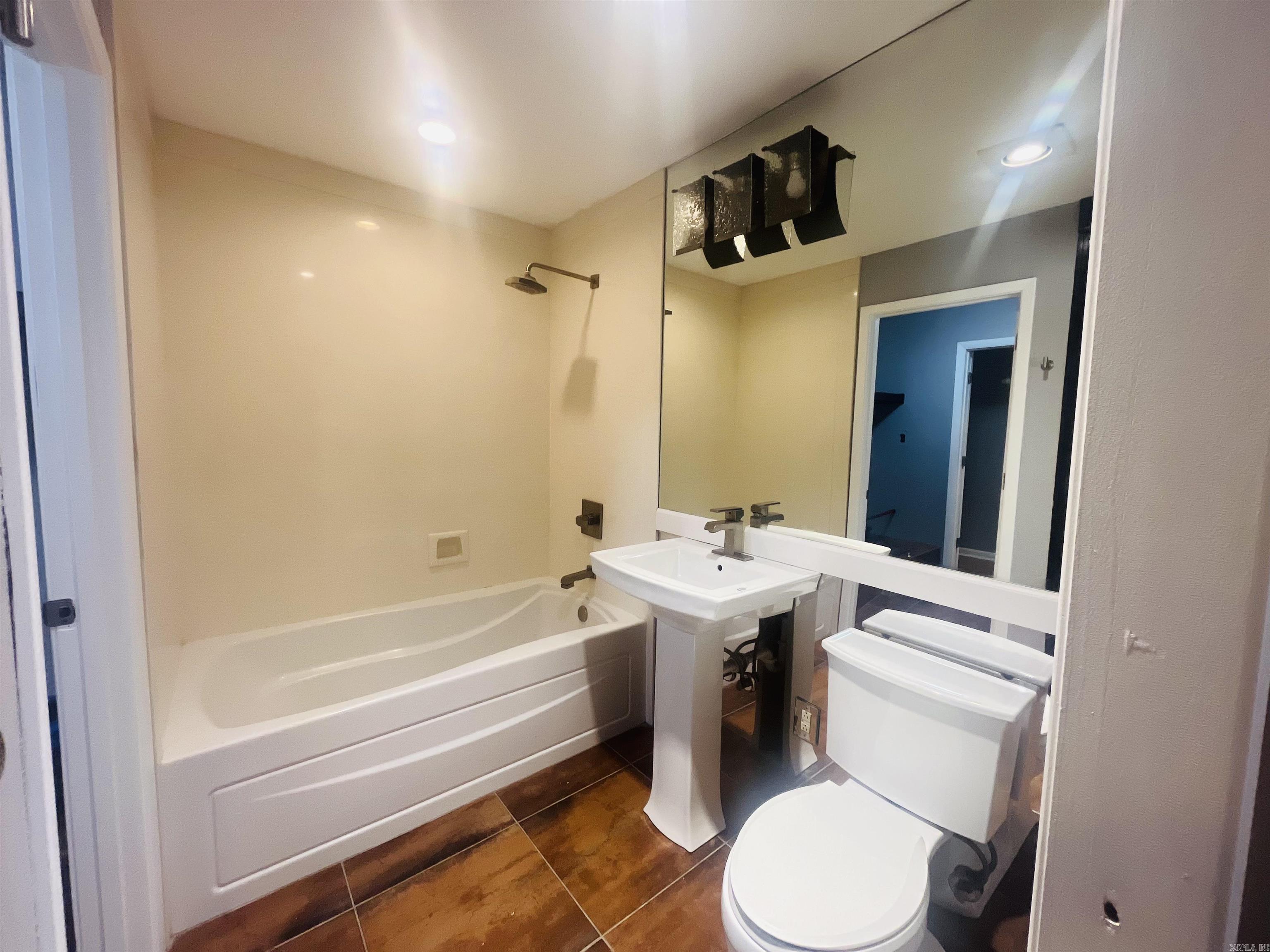 ALLENWOOD - Residential