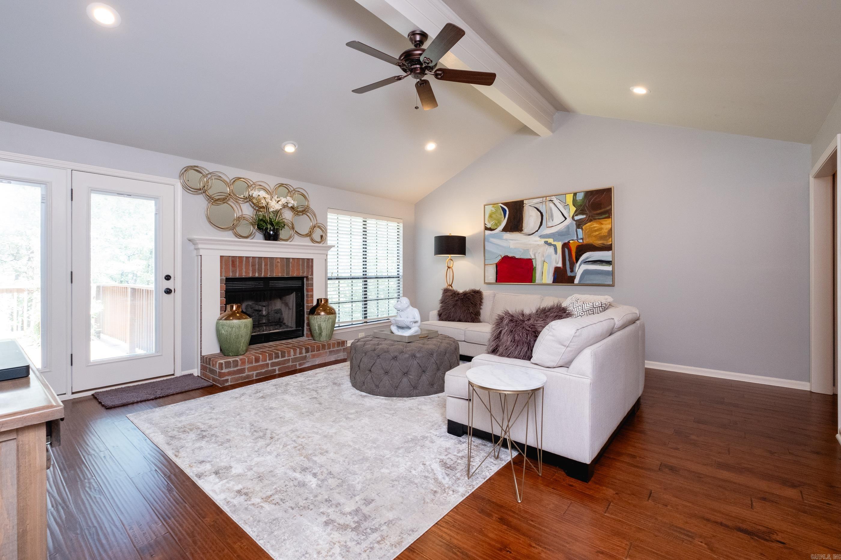 PLEASANT VIEW - Residential