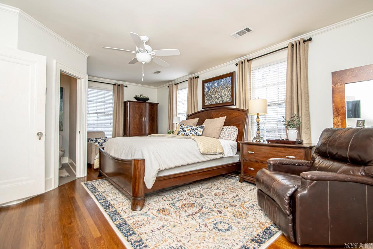 CRYSTAL COURT - Residential