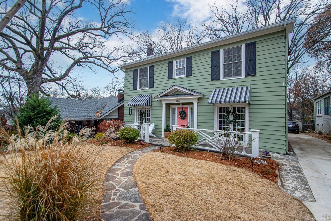 CRYSTAL COURT - Residential