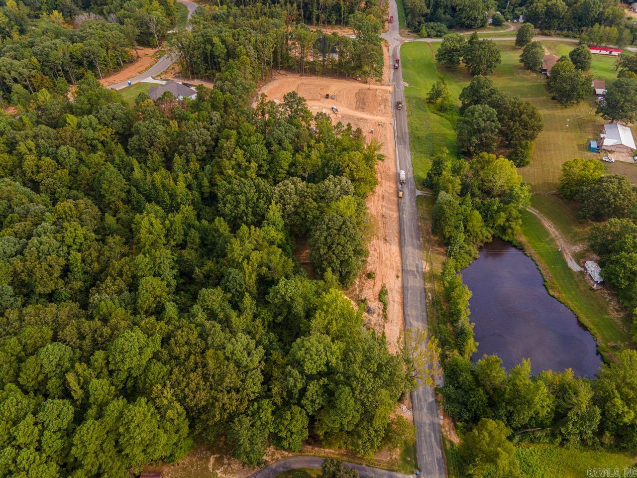 WHITE OAK MANOR - Land