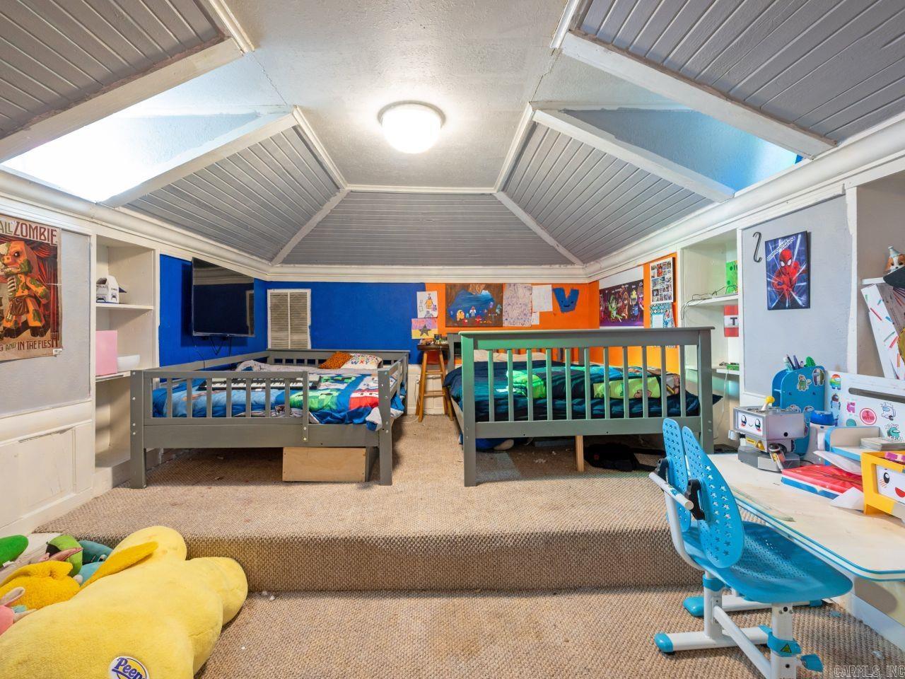 OT ENGLAND CITY - Residential