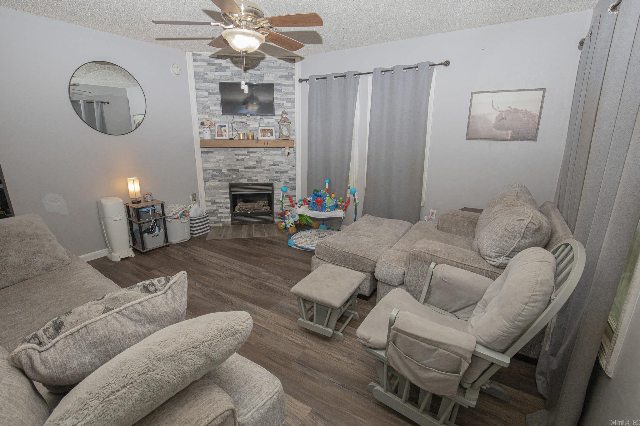 SAWYER & AUSTIN - Residential