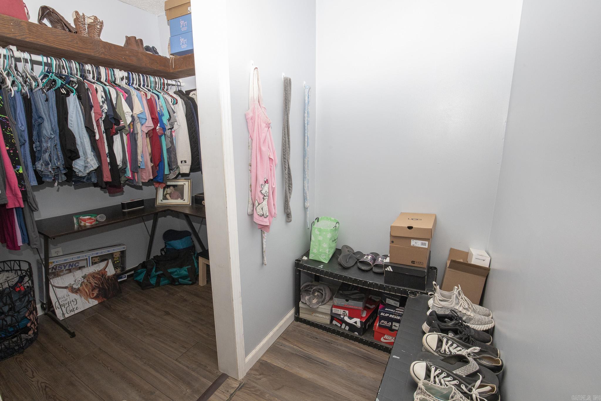 SAWYER & AUSTIN - Residential