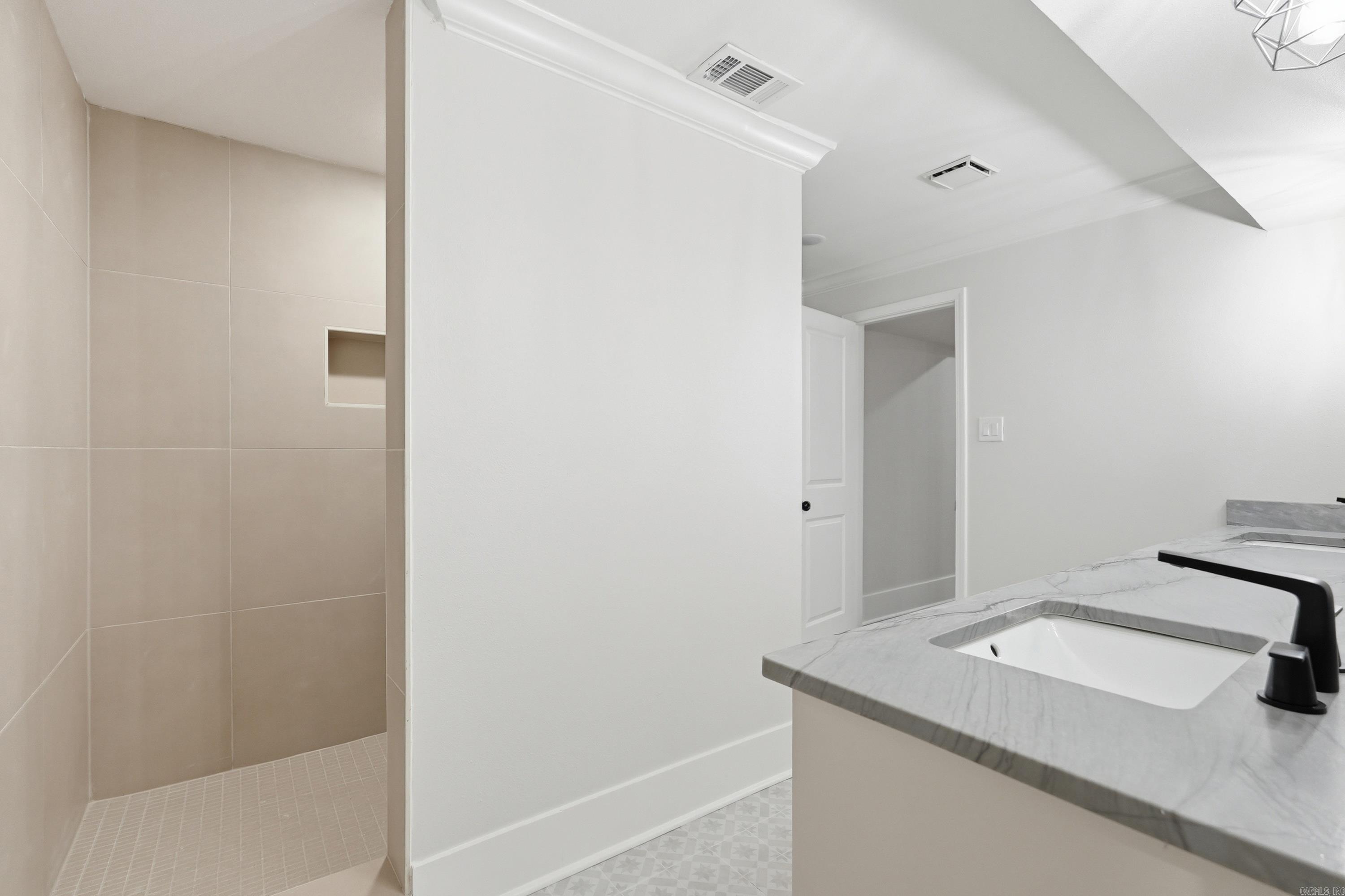 MIDLAND HILLS - Residential