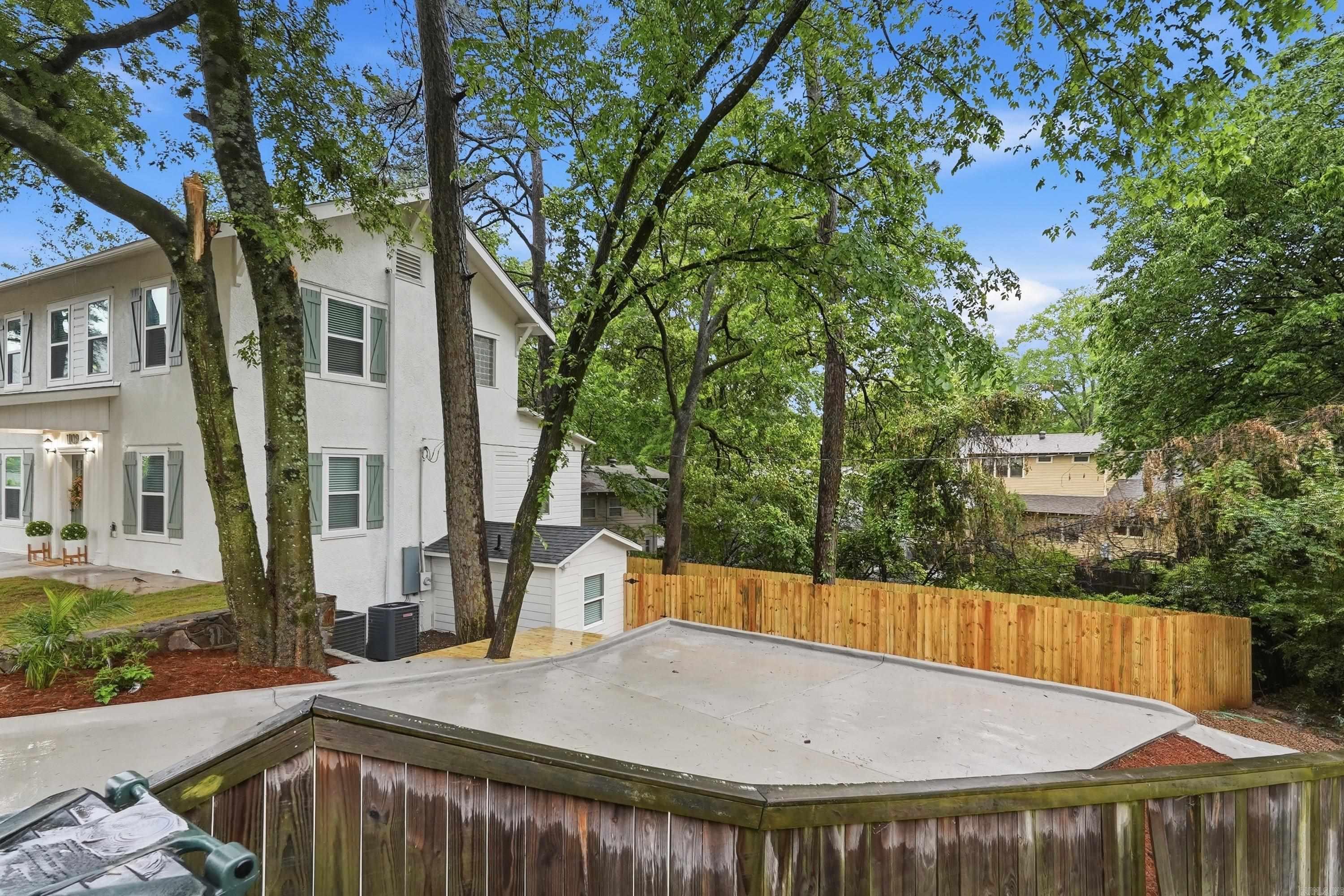 MIDLAND HILLS - Residential