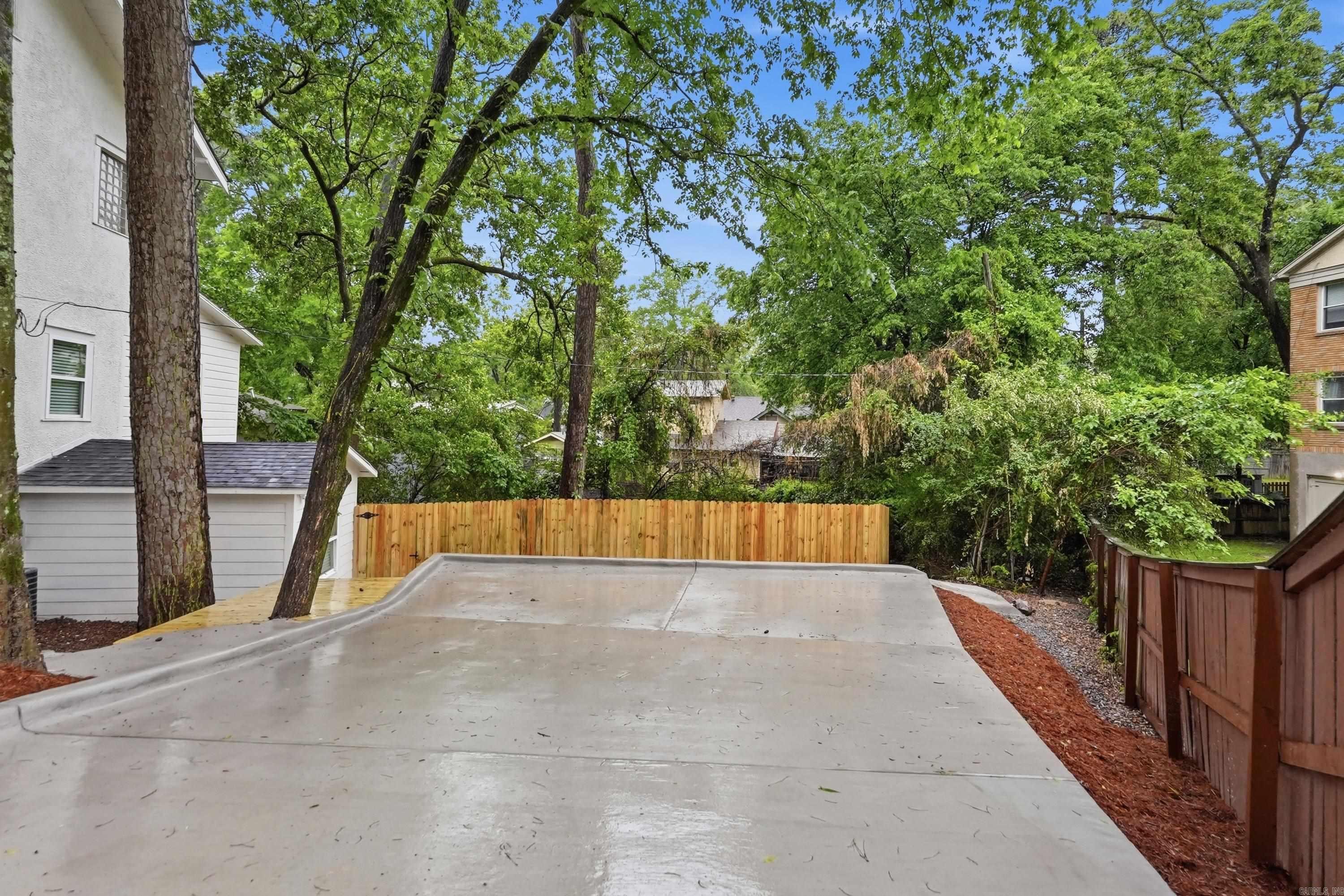 MIDLAND HILLS - Residential