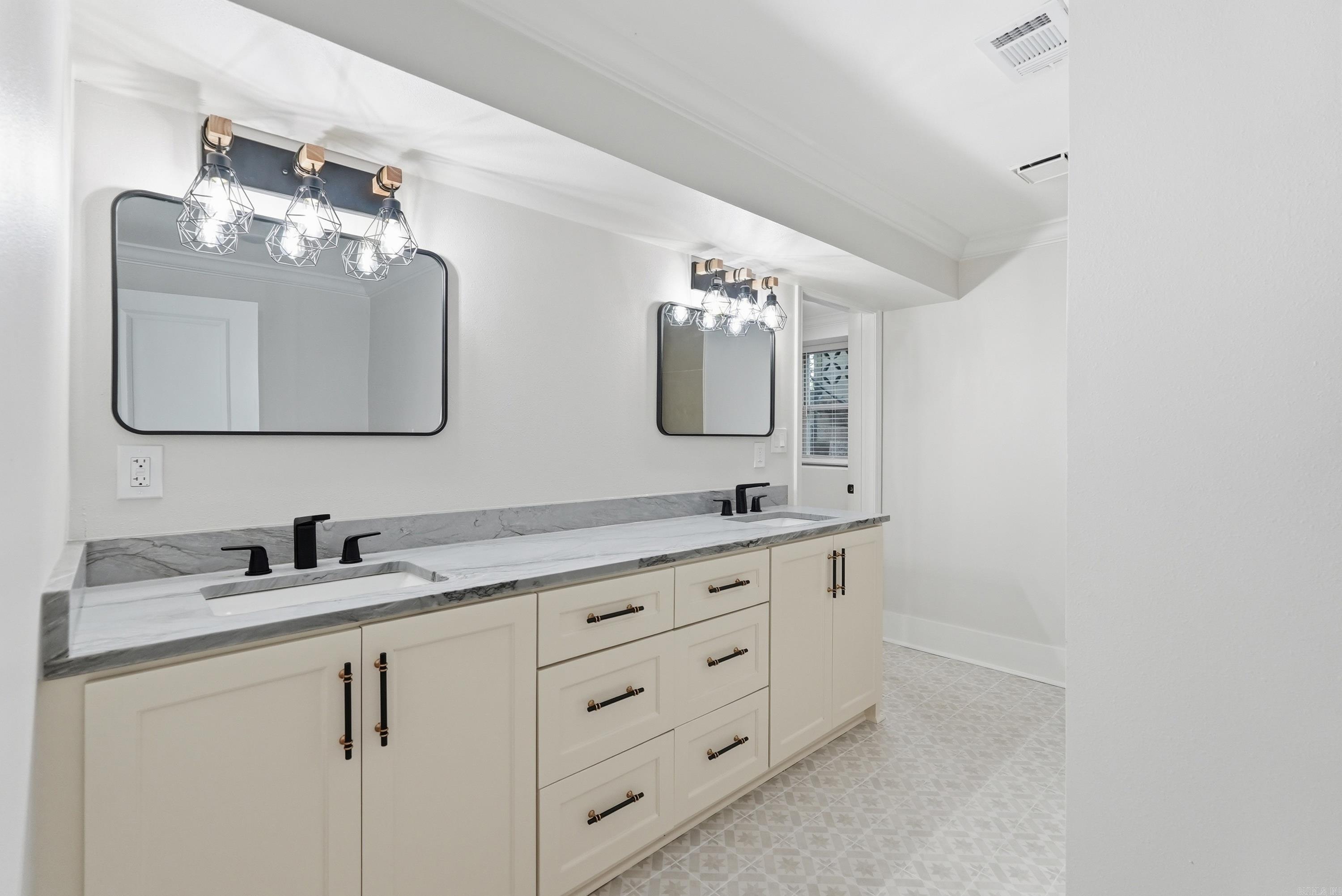 MIDLAND HILLS - Residential