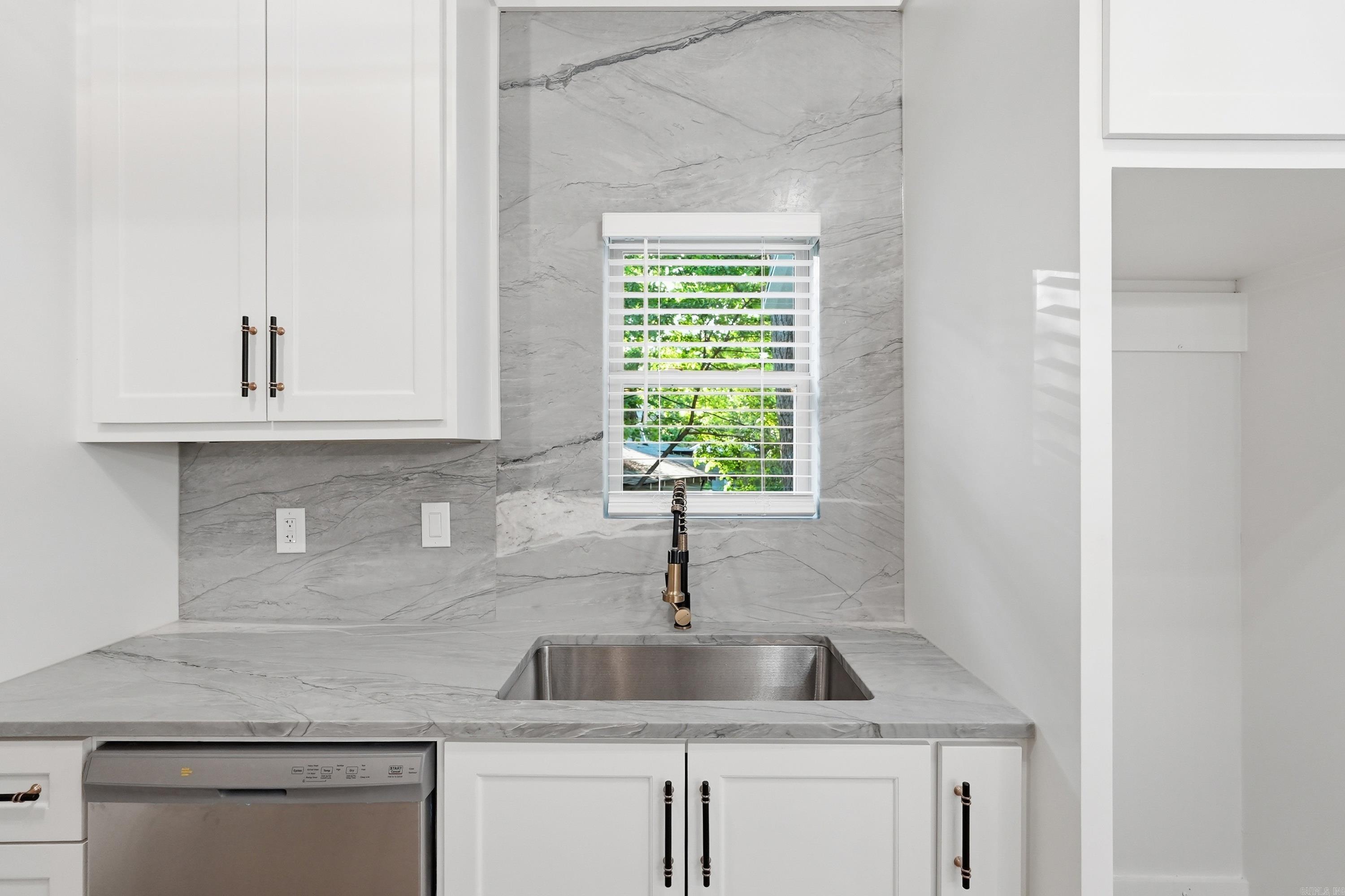 MIDLAND HILLS - Residential