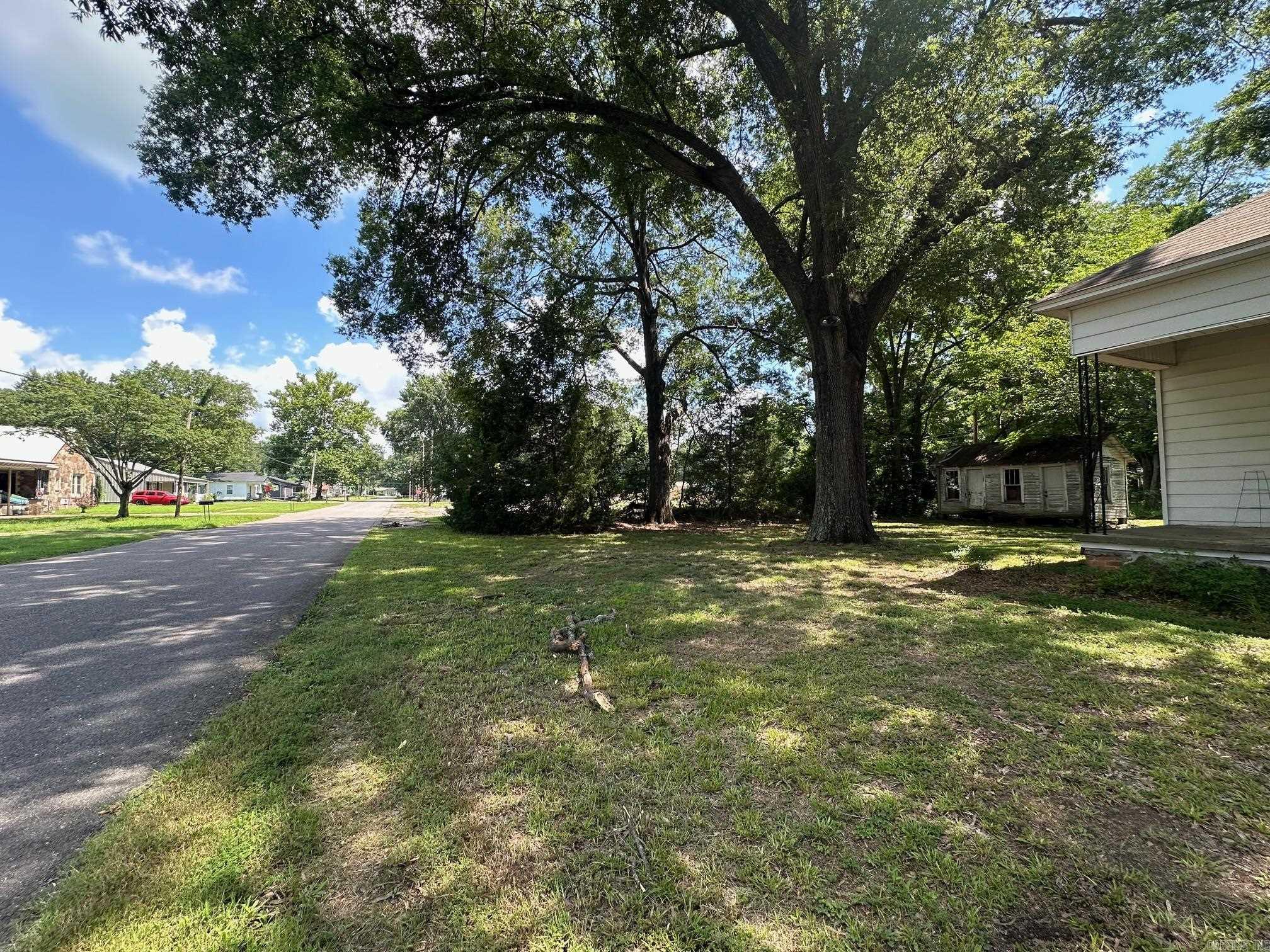 HOLFORD ADDN - Residential