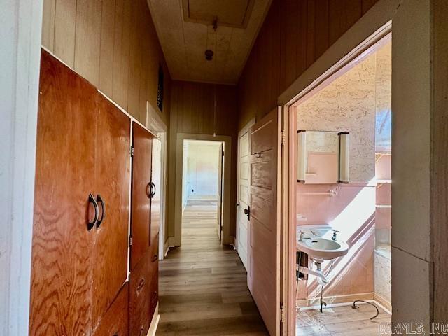 HOLFORD ADDN - Residential