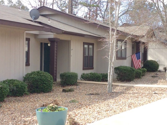 La Coruna Courts - Residential