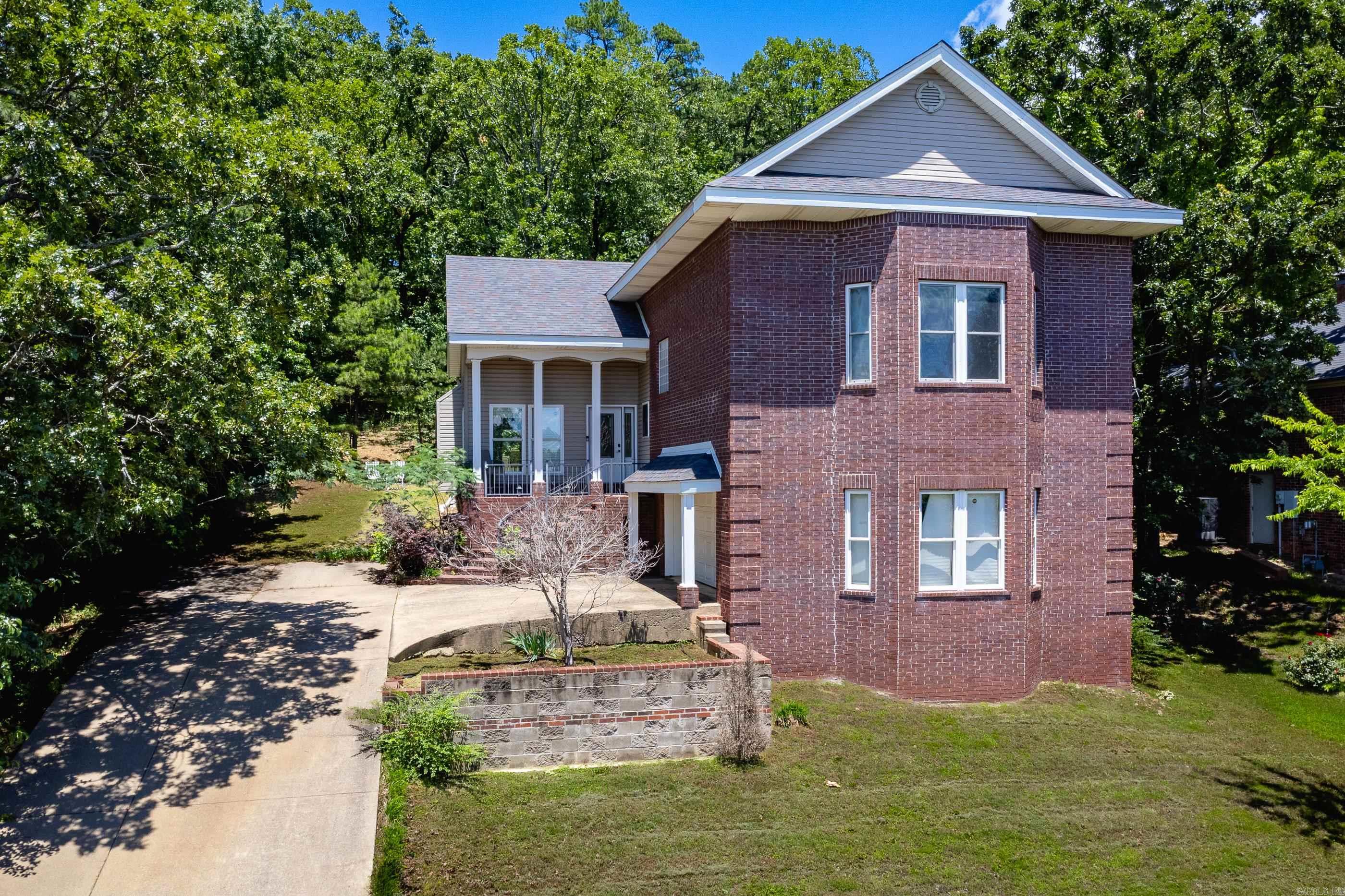 Step into modern comfort with this stylish 3-bedroom, 2-bath home featuring a smart split floor plan and 2-car garage, perfectly located near Two Rivers Park, shopping, and dining. Designed with both function and flow in mind, this home offers an open concept layout thatās ideal for entertainingāwhether you're hosting friends or enjoying a cozy night in by the sleek fireplace. The bamboo flooring adds warmth and clean, contemporary lines throughout the main living spaces. The private primary suite is a true escape with two spacious walk-in closets, a spa-like bath featuring a jetted soaking tub, separate glass shower, and dual vanities with modern finishes. Enjoy the balance of style and convenience in a neighborhood that offers easy access to green space, outdoor trails, and city amenities. Modern living starts hereāschedule your showing today!