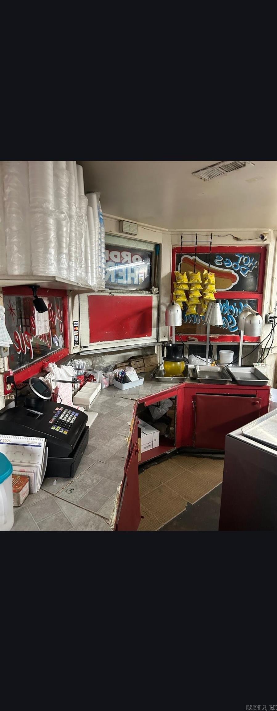 Oak Dale - Commercial Sale