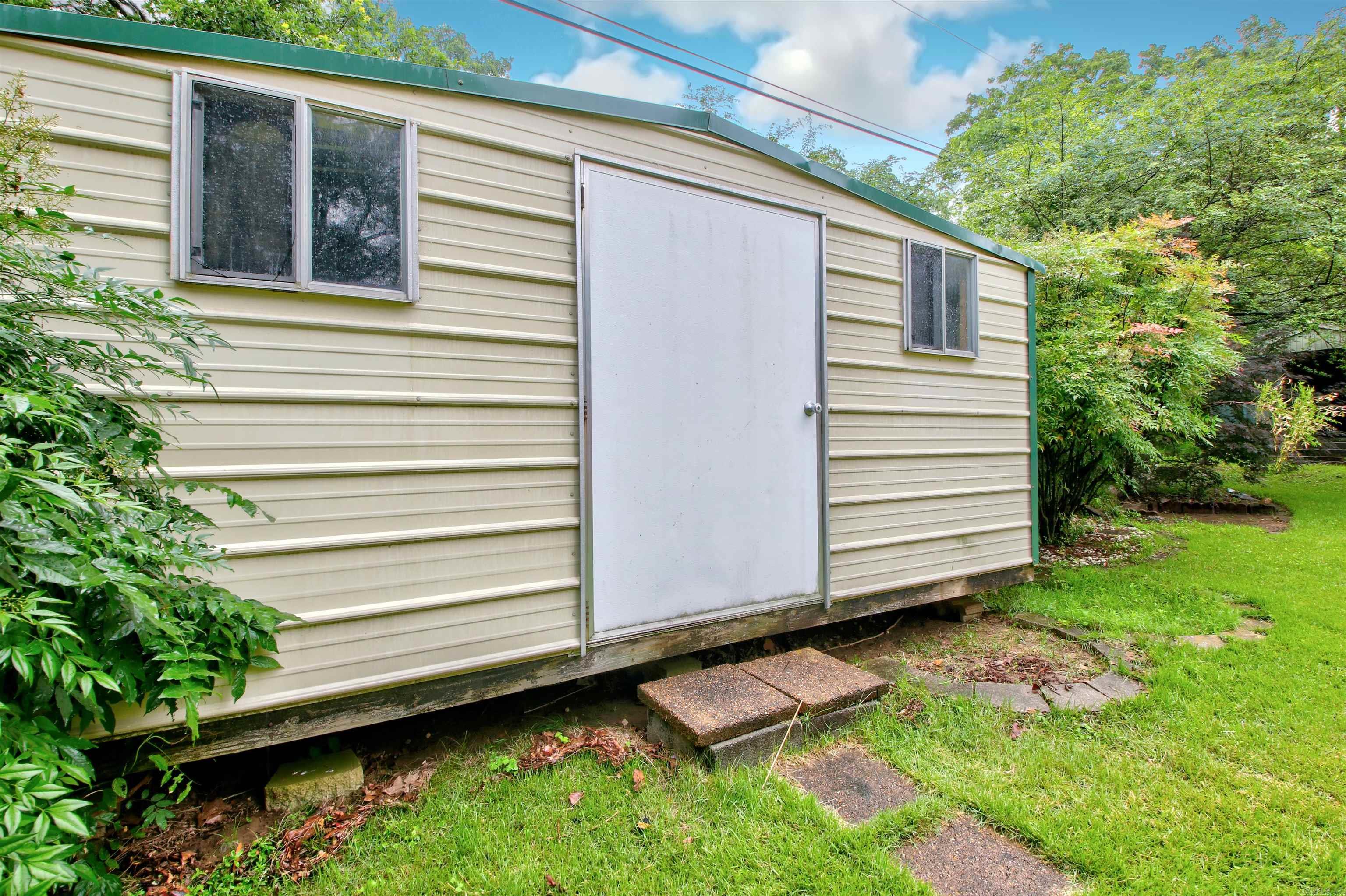 LAKEWOOD - Residential