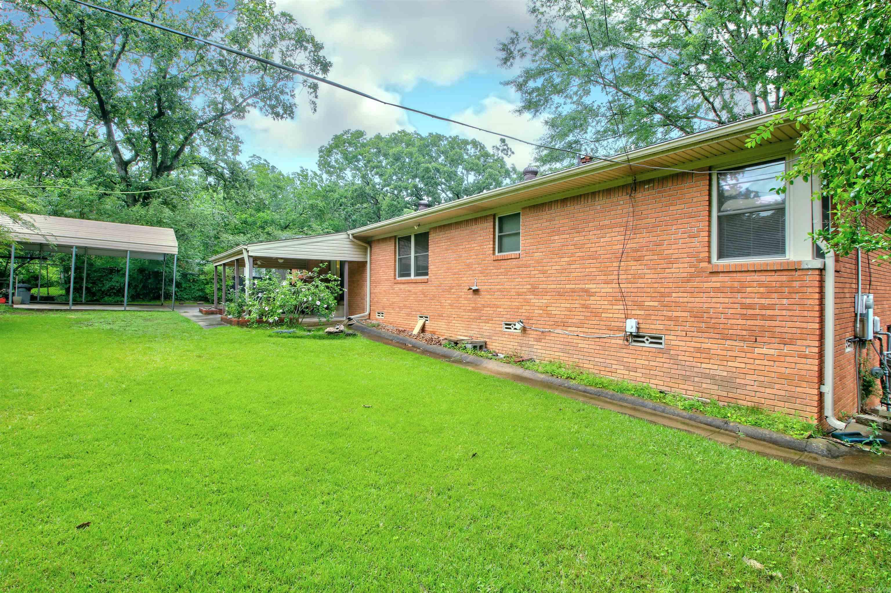 LAKEWOOD - Residential