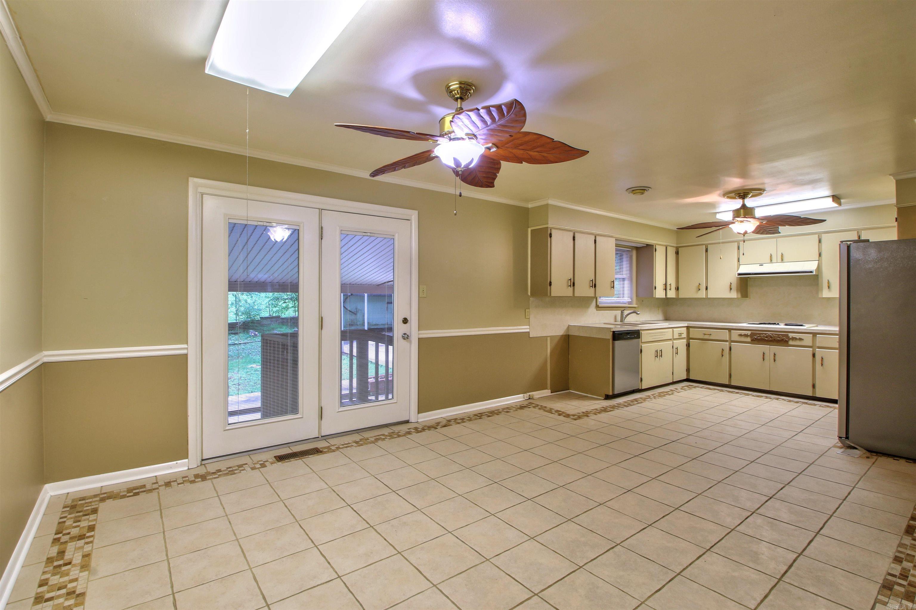 LAKEWOOD - Residential