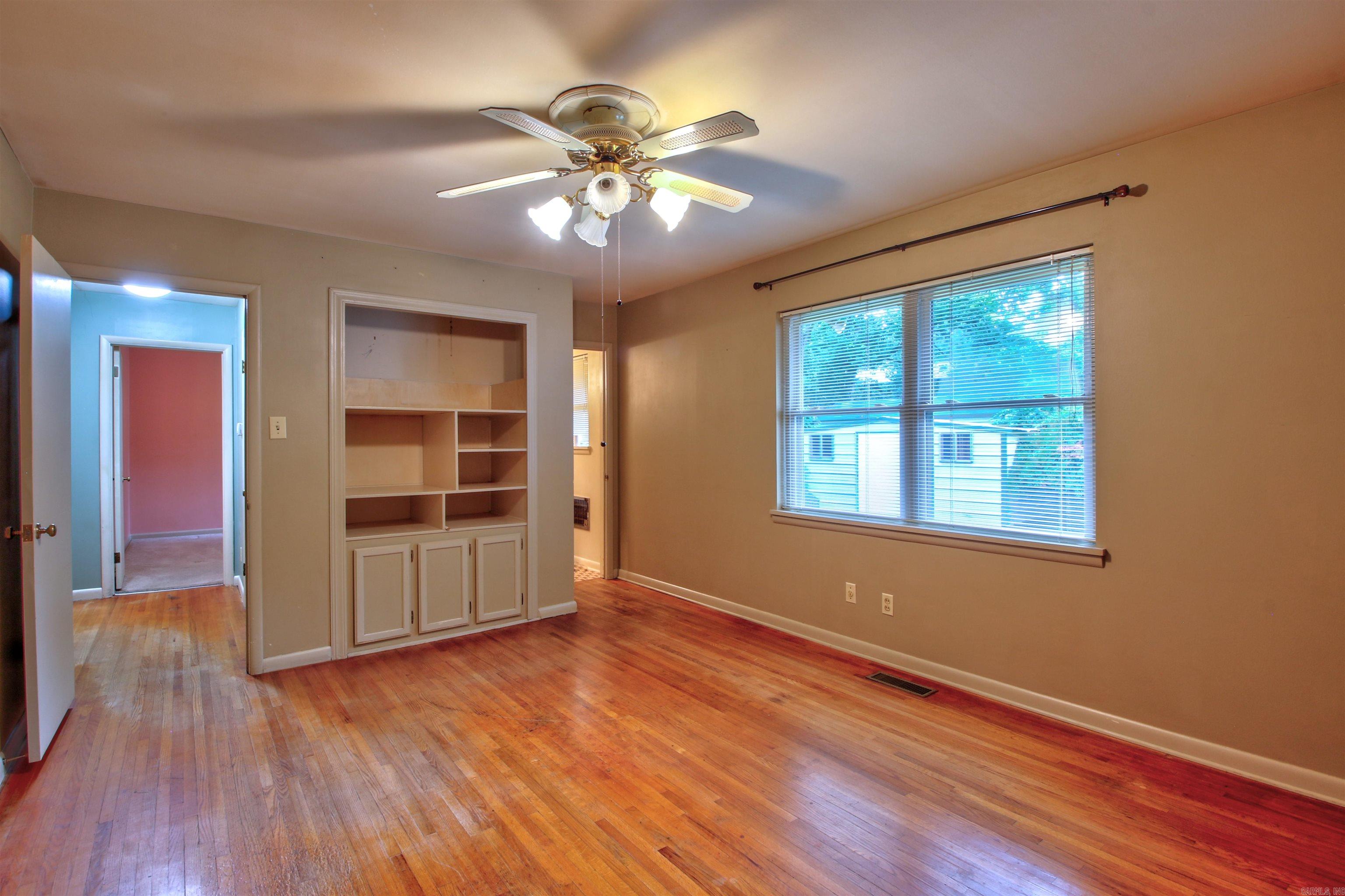 LAKEWOOD - Residential