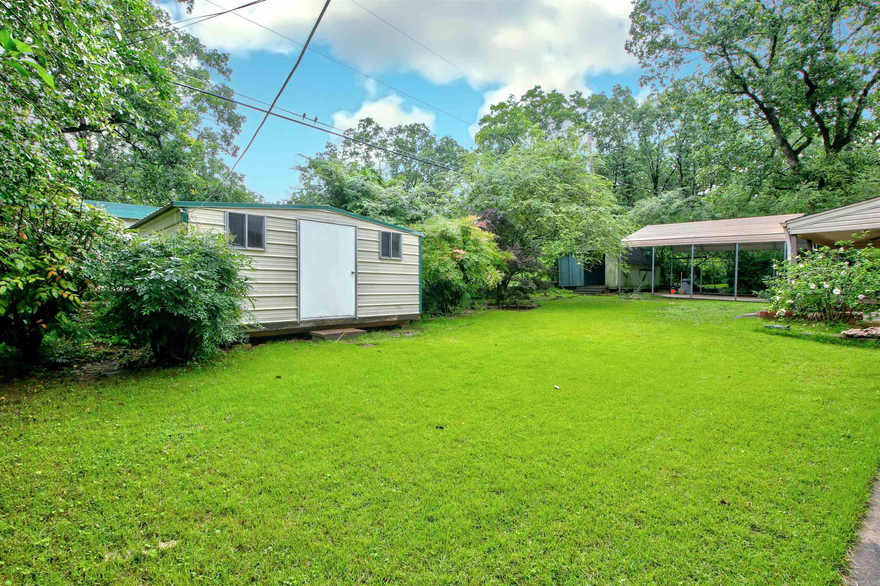 LAKEWOOD - Residential