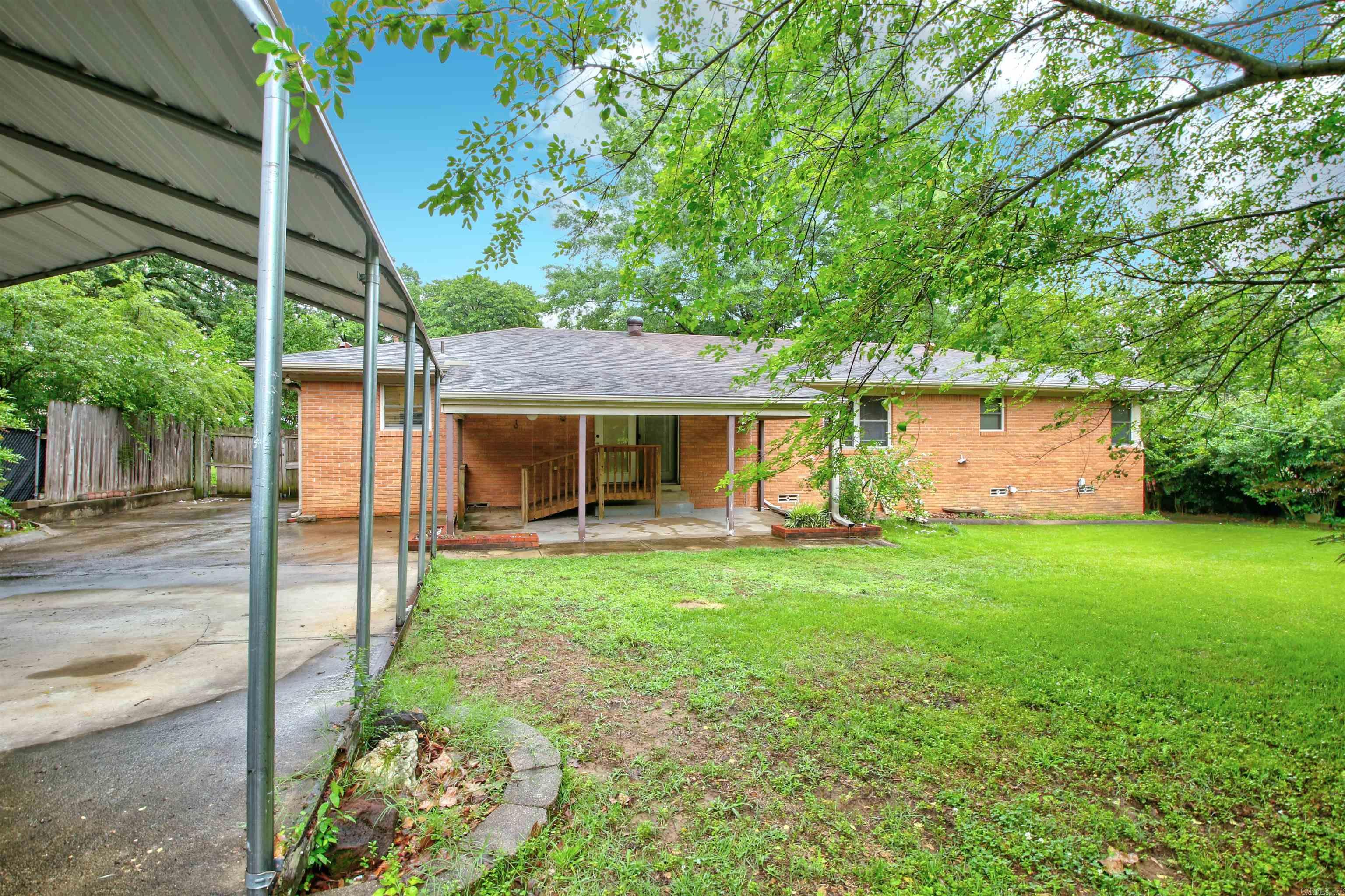 LAKEWOOD - Residential